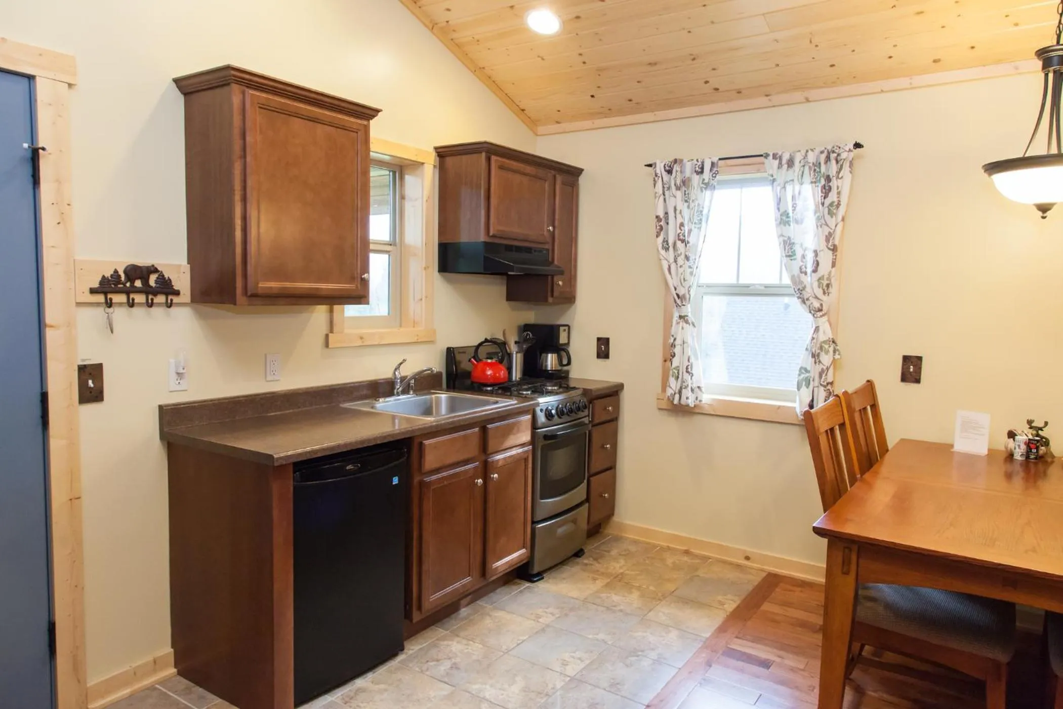Kitchen or kitchenette in Homestake Lodge