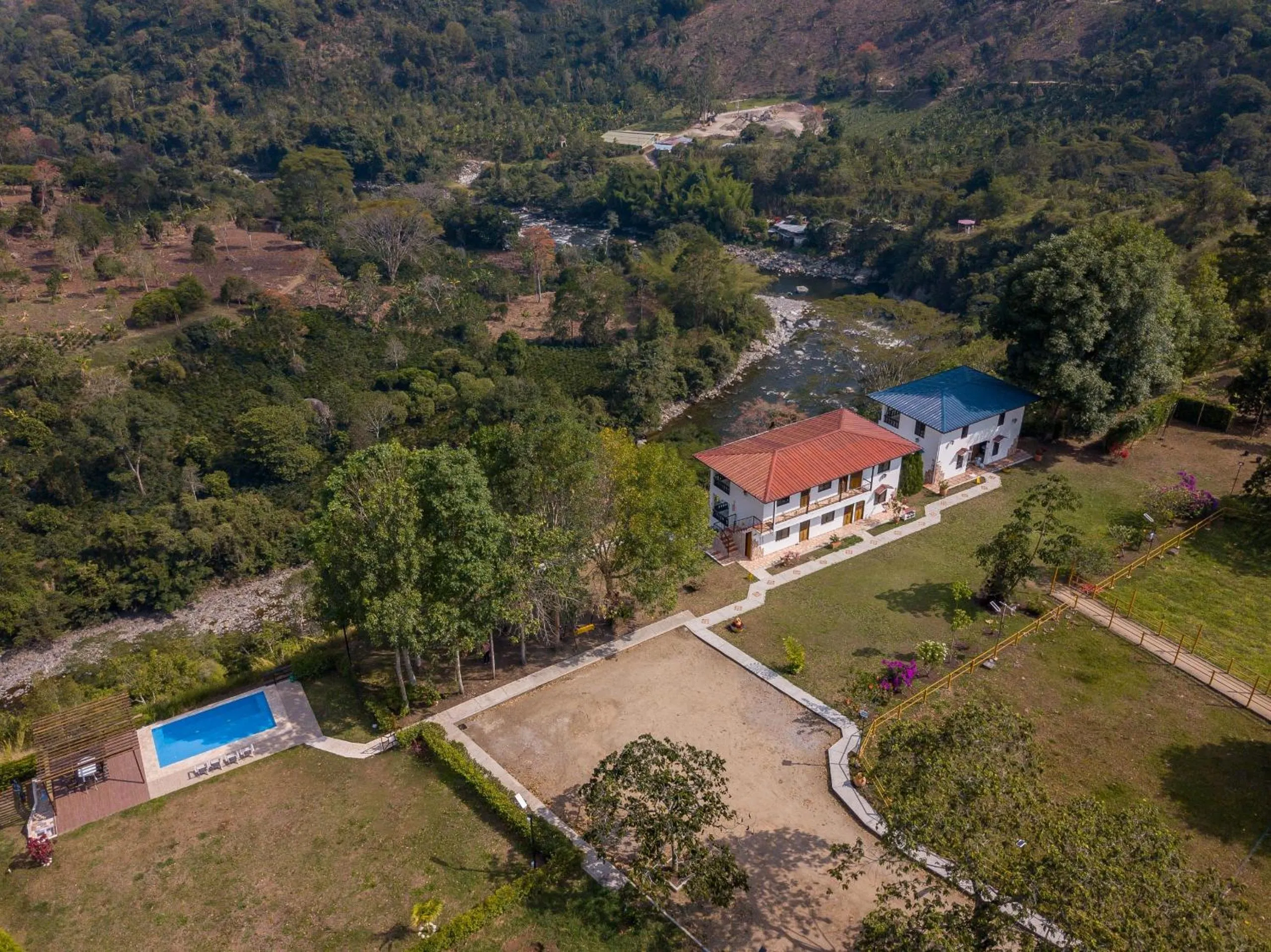 Property building in Hotel Campestre El Triunfo
