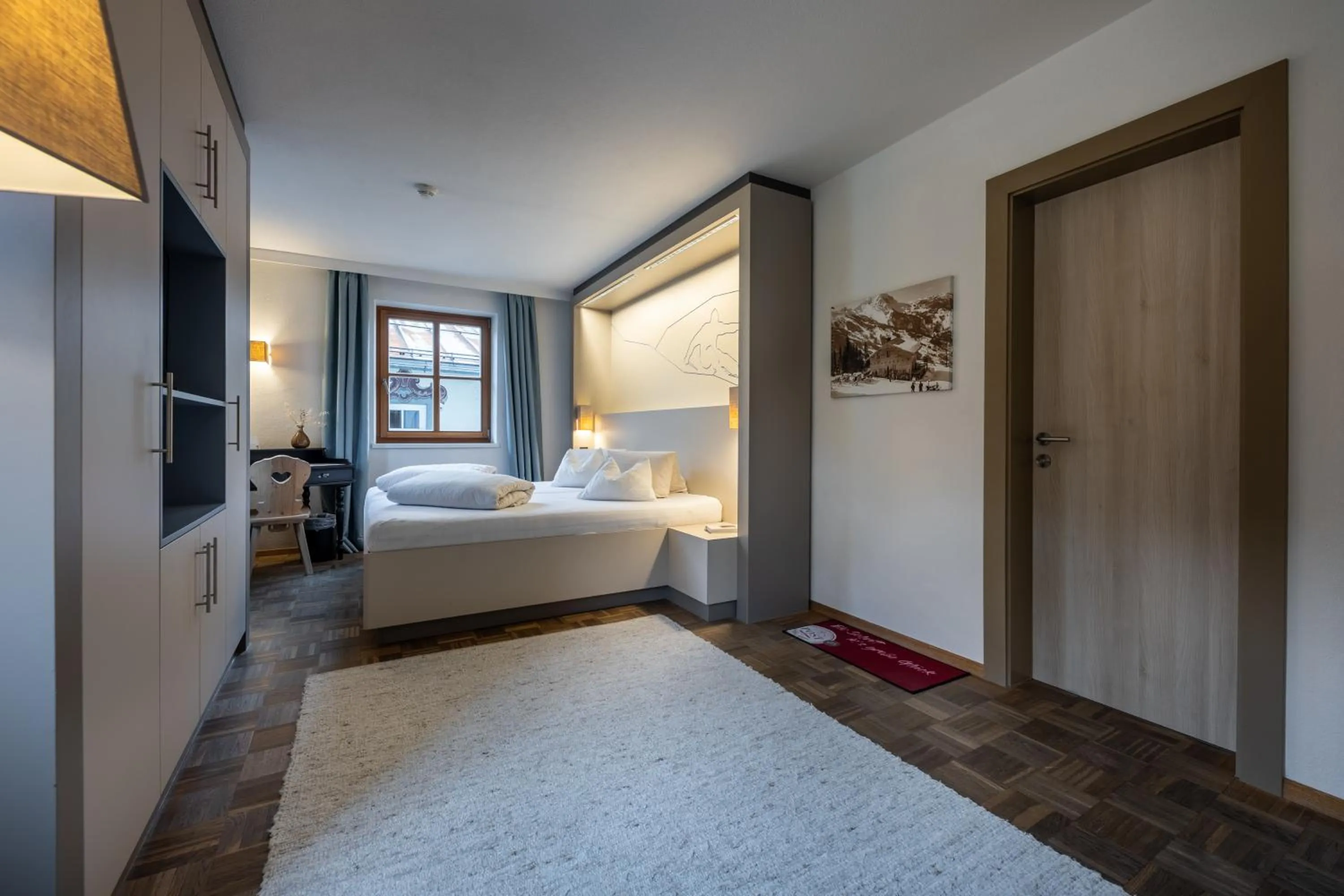 Bedroom, Bed in Hotel Wirtshaus Post