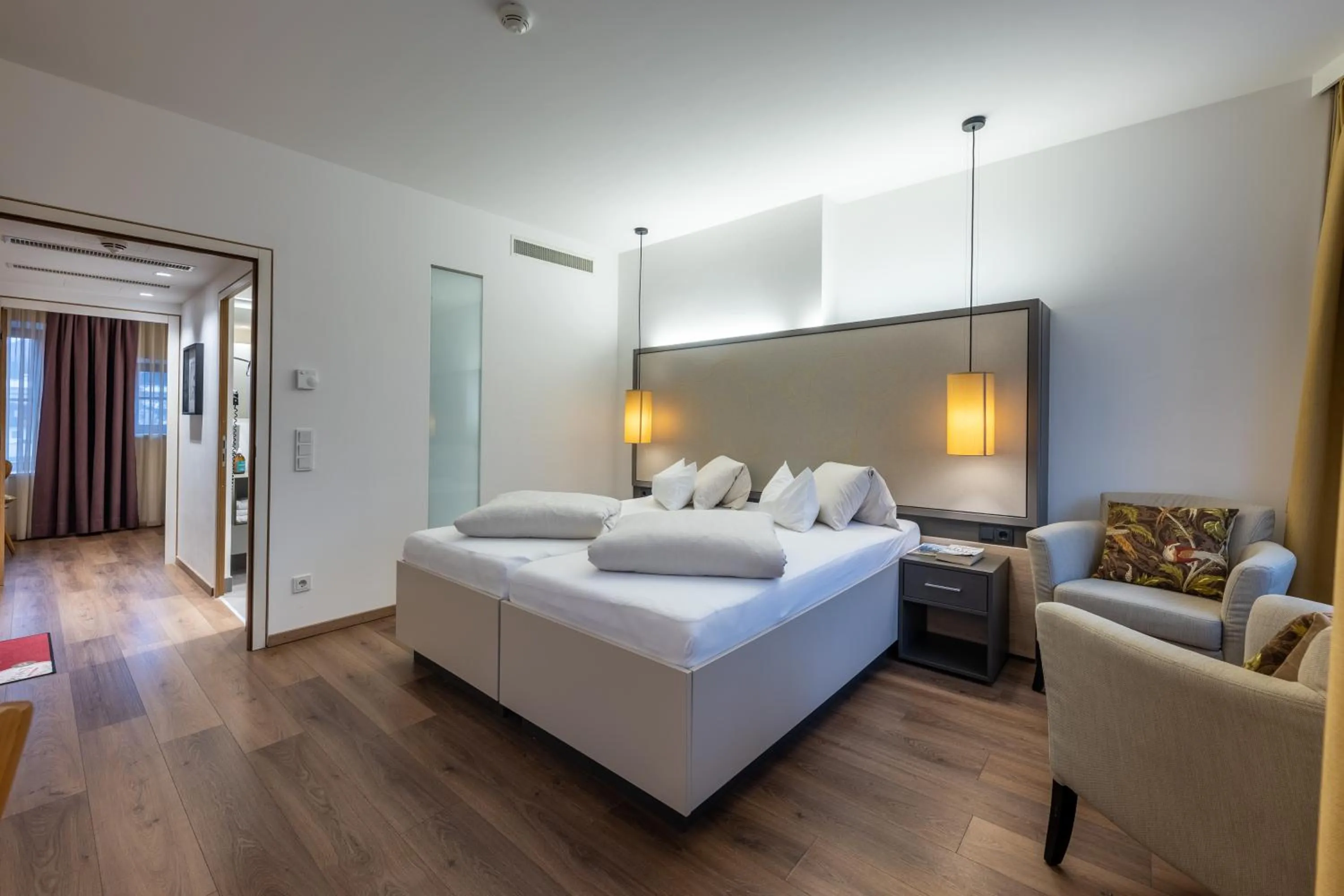 Bedroom, Bed in Hotel Wirtshaus Post