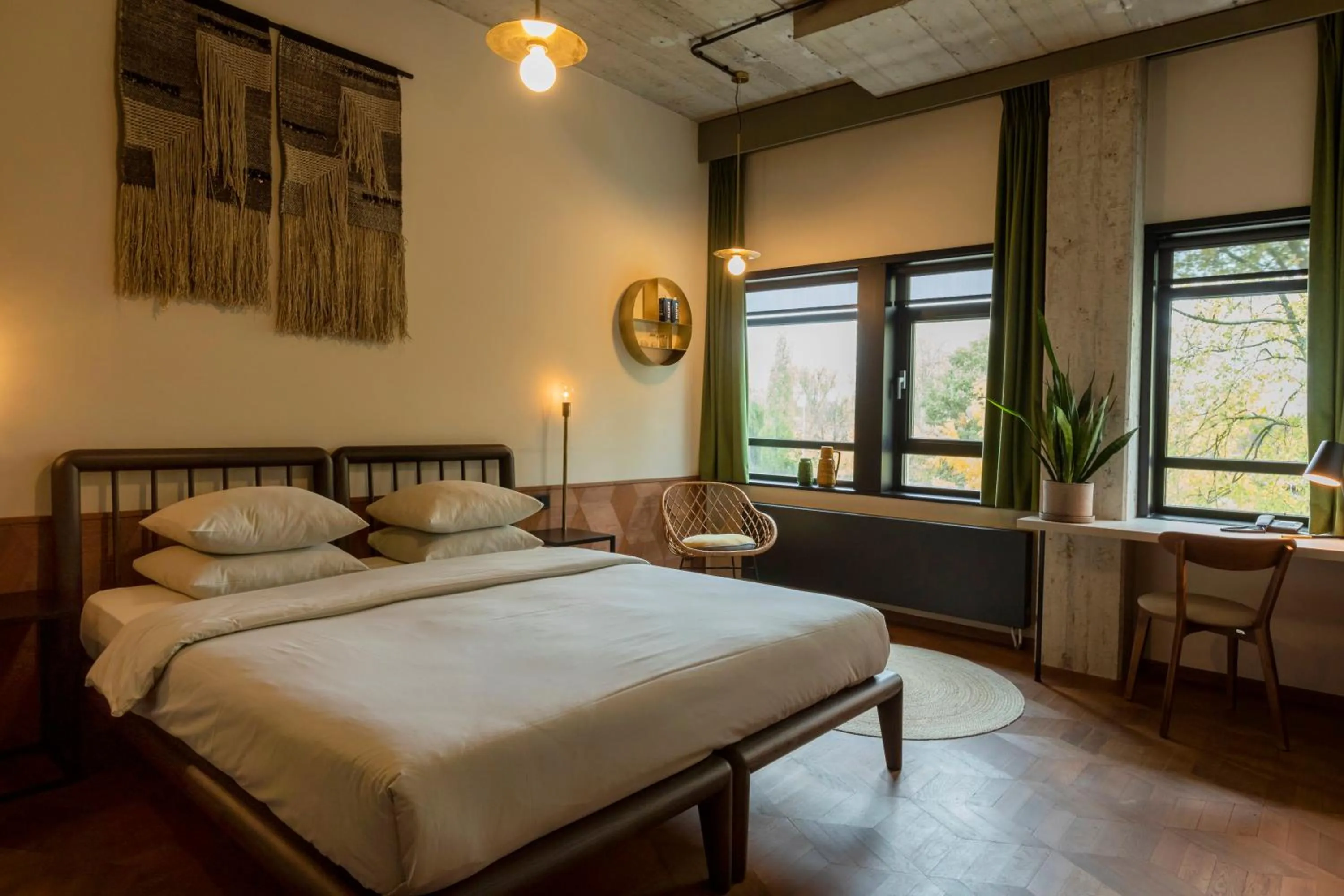 Bed in Hotel V Fizeaustraat