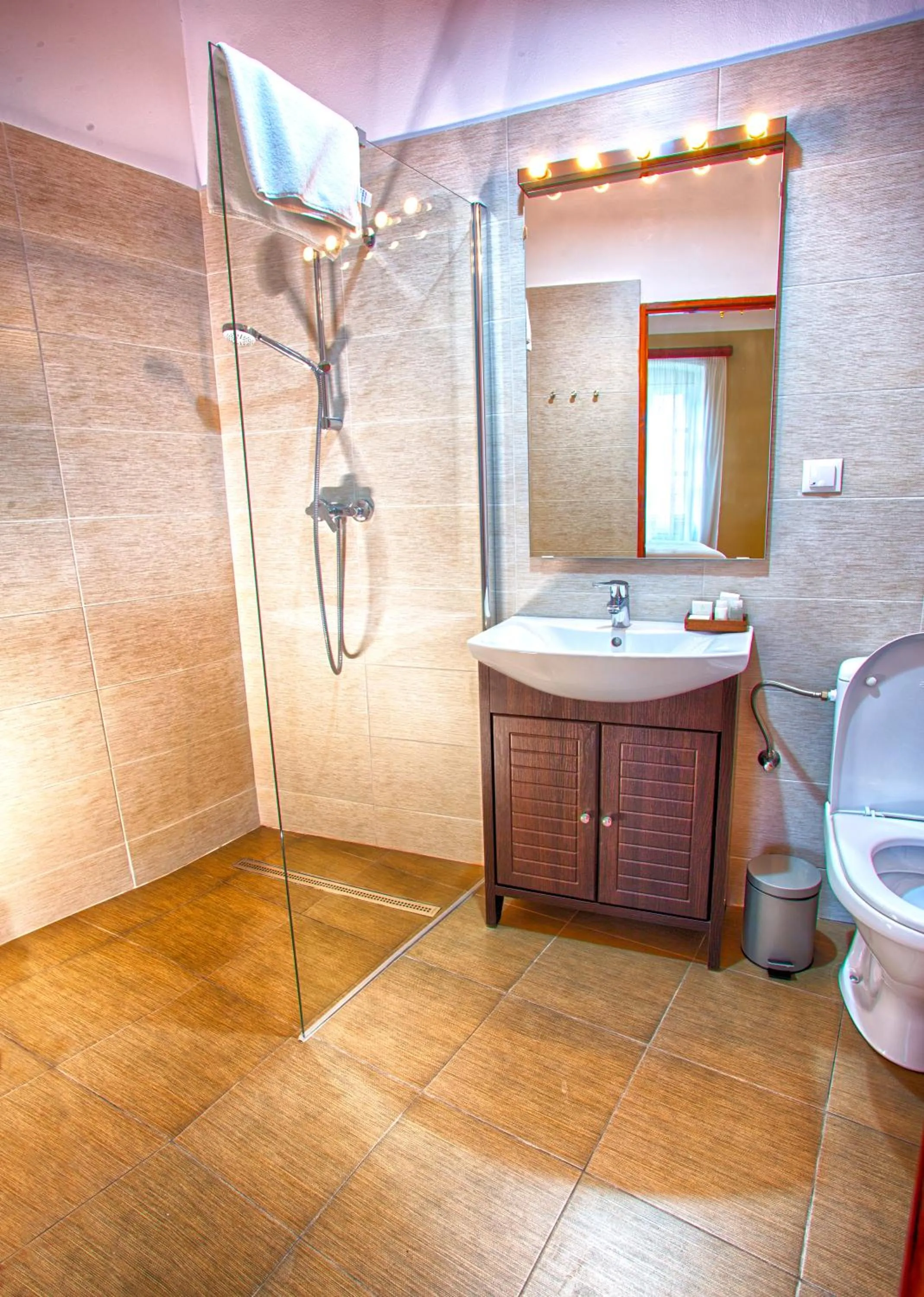 Bathroom in Goldsmith