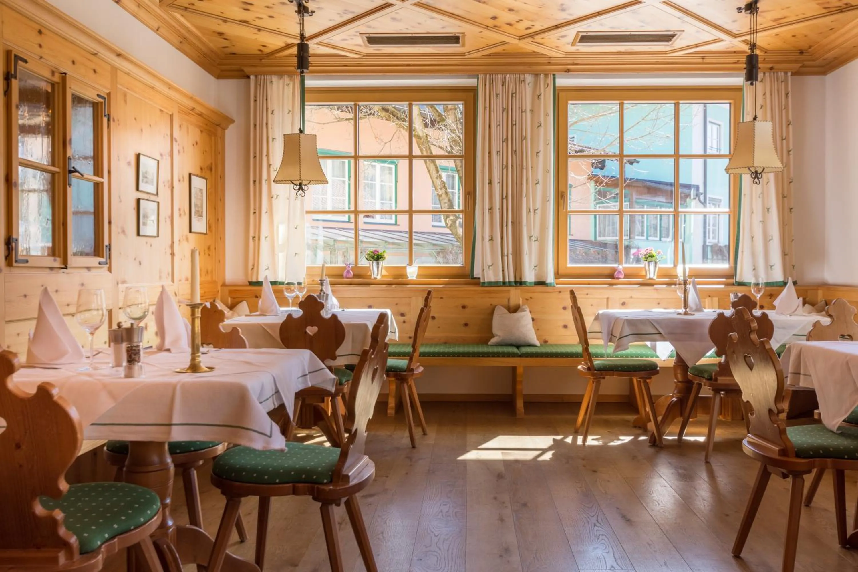 Restaurant/places to eat in Landhotel Römerhof