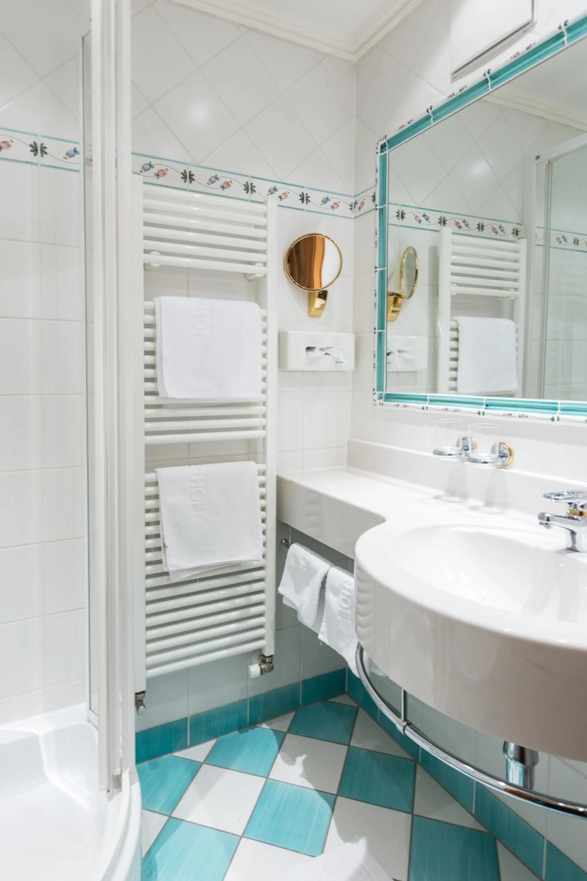 Bathroom in Landhotel Römerhof
