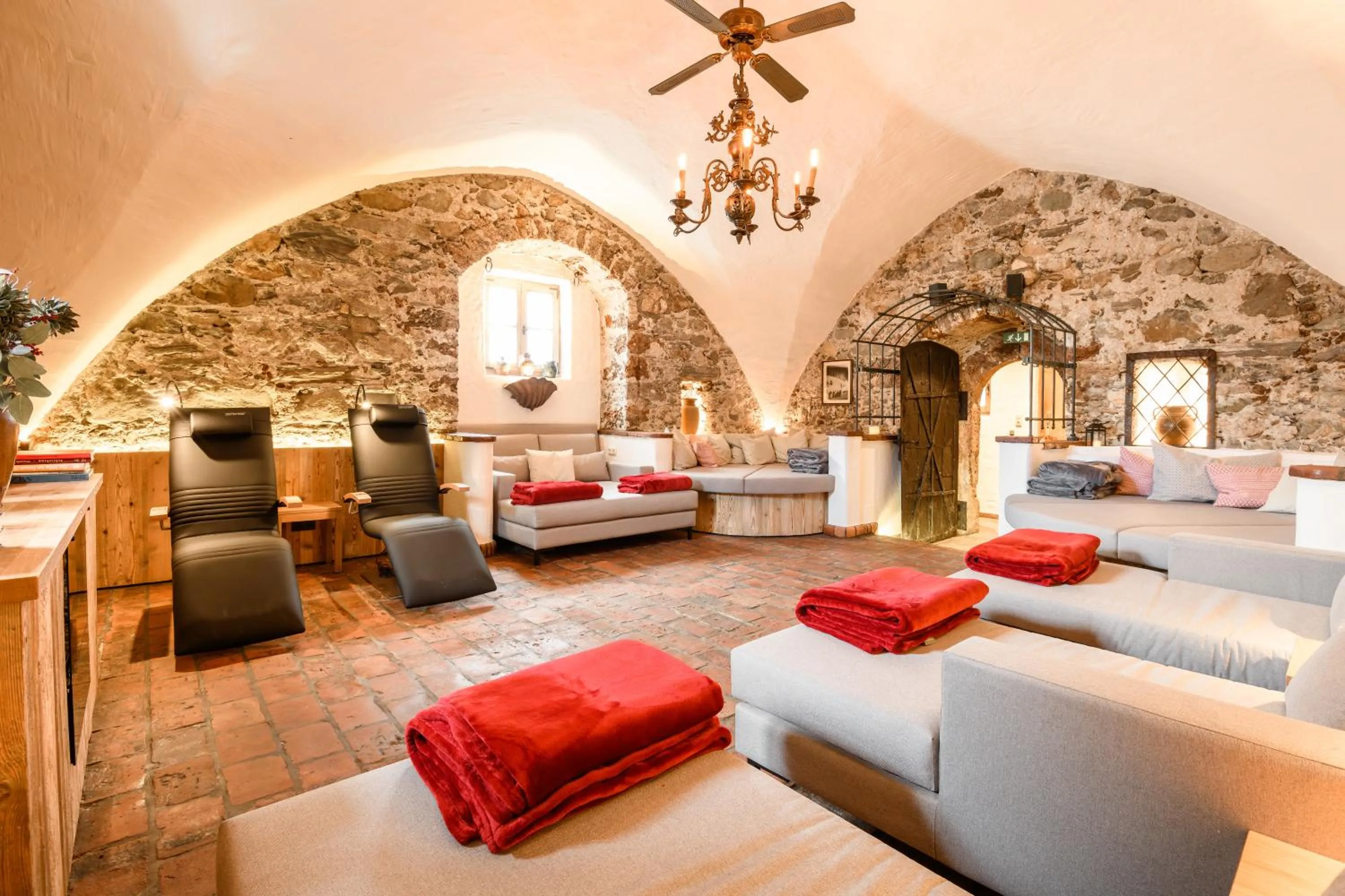 Spa and wellness centre/facilities, Bed in Landhotel Römerhof