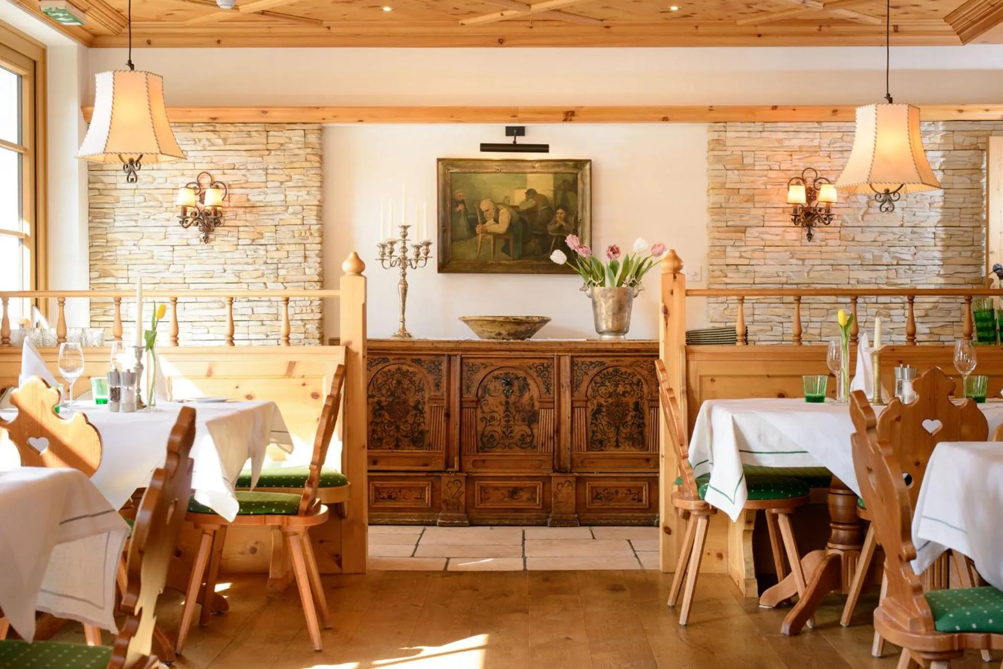 Restaurant/places to eat in Landhotel Römerhof