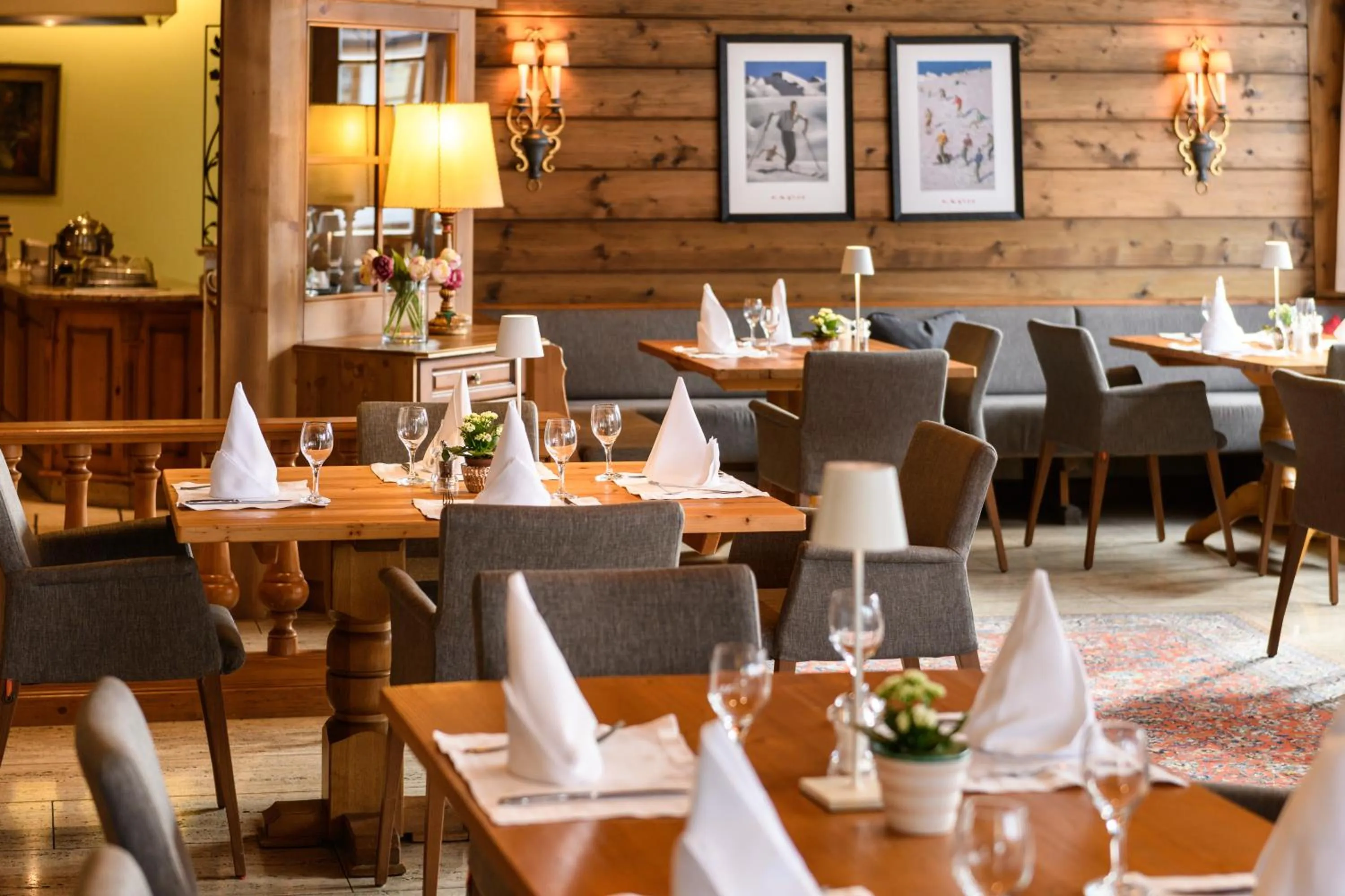 Restaurant/places to eat in Landhotel Römerhof