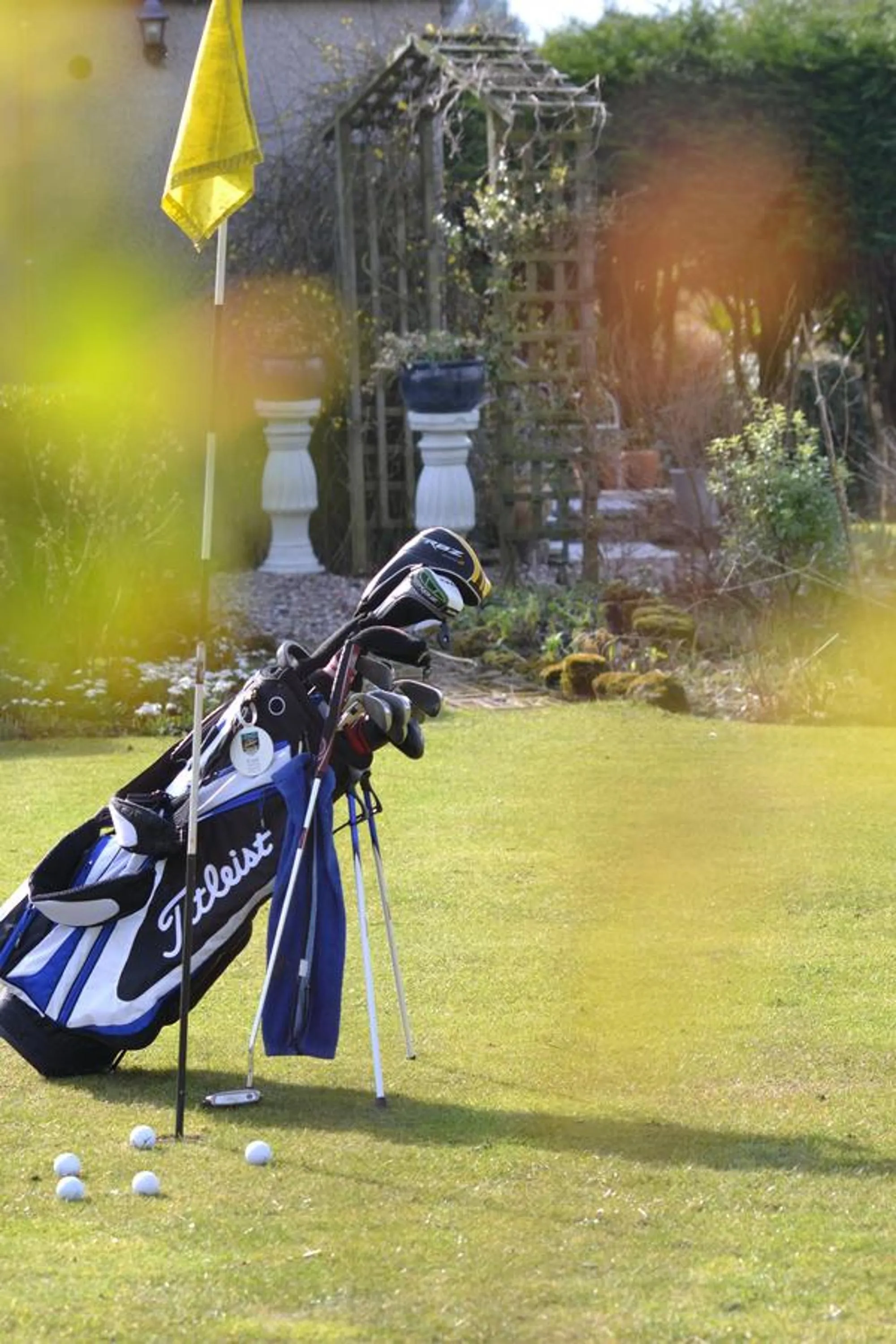 Golfcourse in Balmungo Cottage B&B