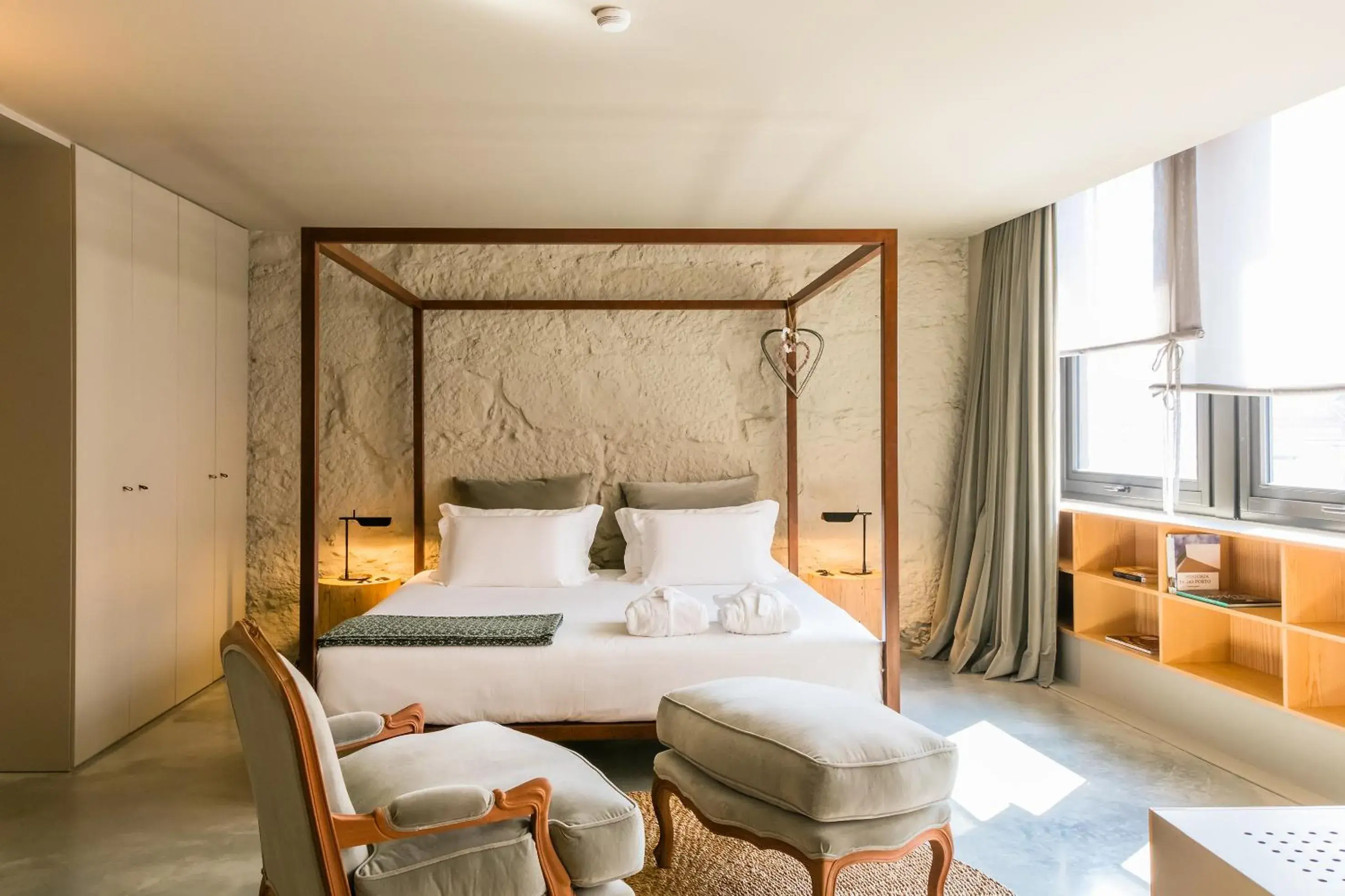 Deluxe Suite in Armazém Luxury Housing- Architectural & Design Hotel Deluxe Suite in Armazém Luxury Housing- Architectural & Design Hotel