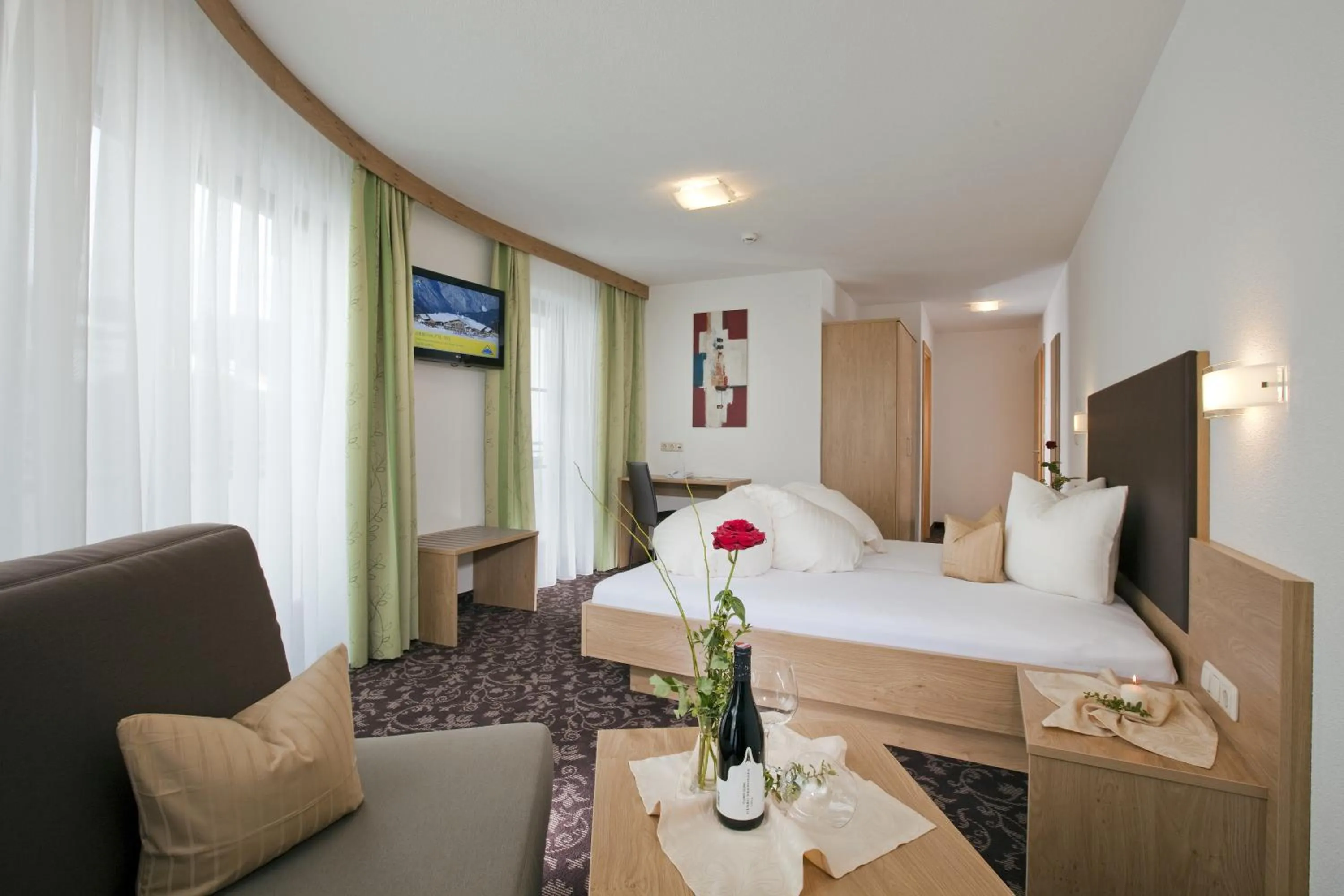 Photo of the whole room, Bed in Hotel Puint