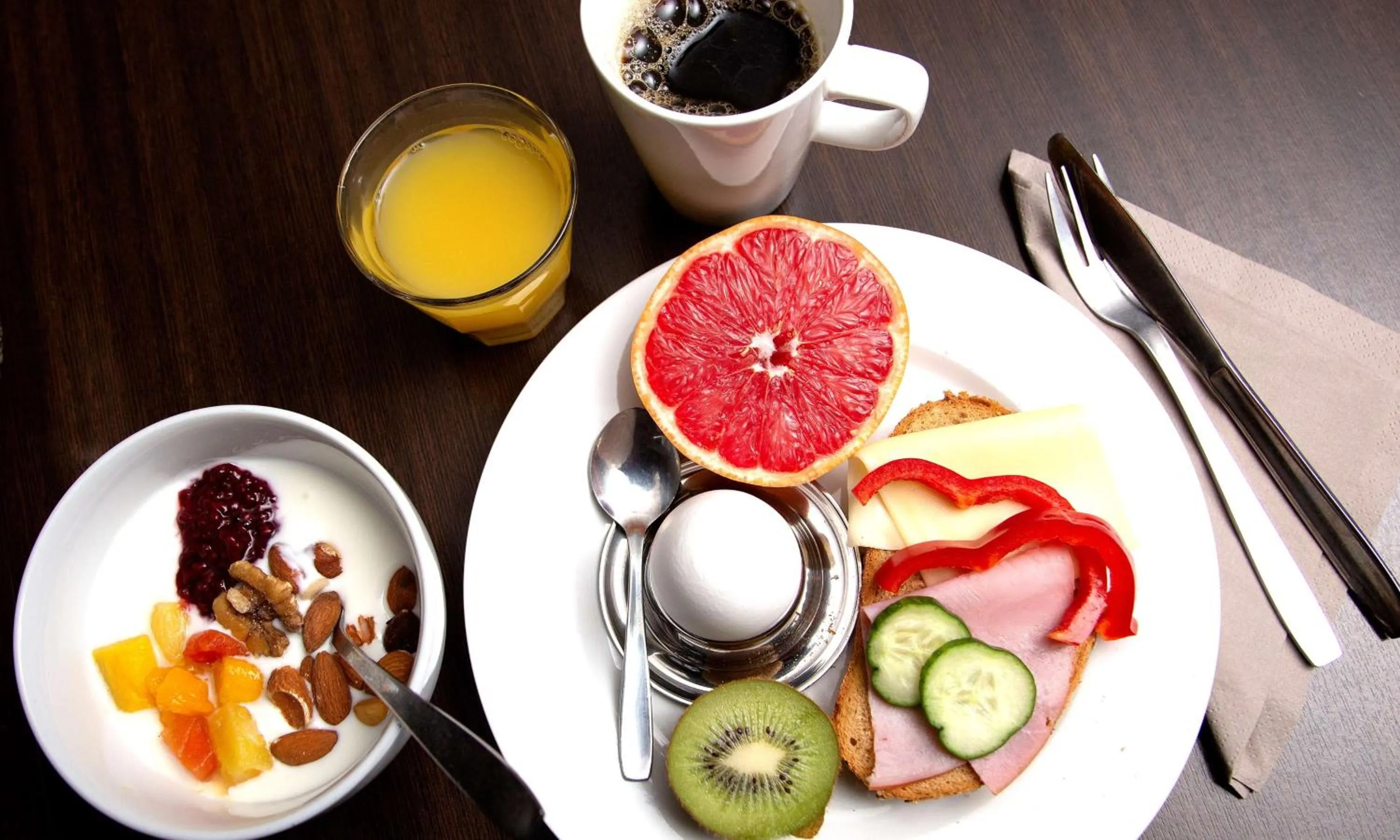 Restaurant/places to eat in Sure Hotel by Best Western Algen