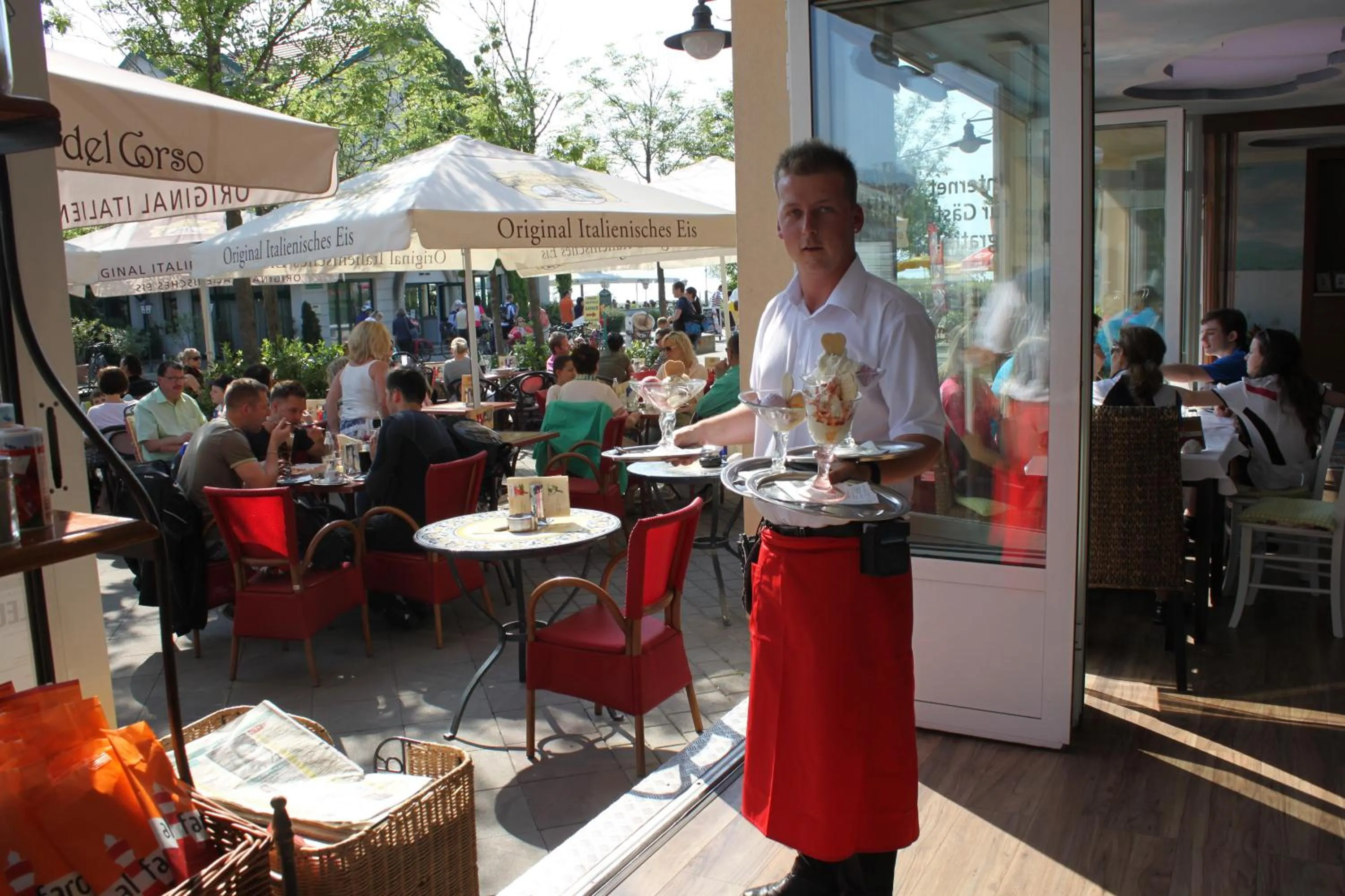 Restaurant/places to eat in Hotel Al Faro Lodge am See