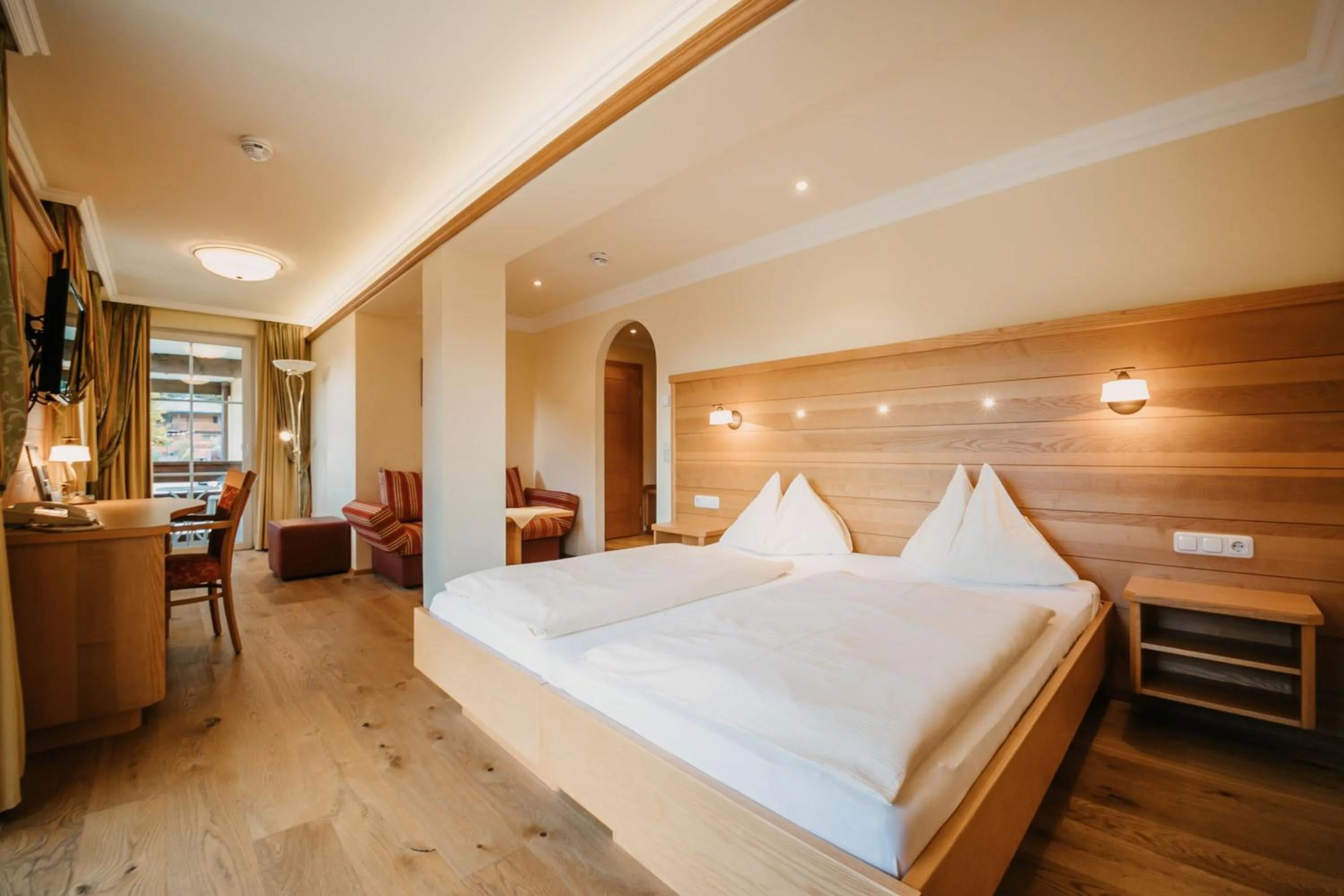 Photo of the whole room, Bed in Hotel Guggenberger