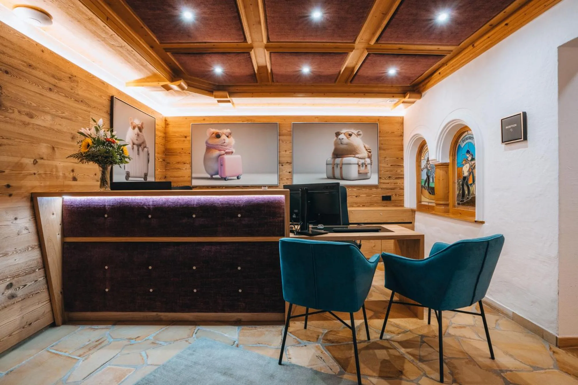 Lobby or reception in Wellness Aparthotel "Lechlife" incl Pool - 400m zum SKILIFT