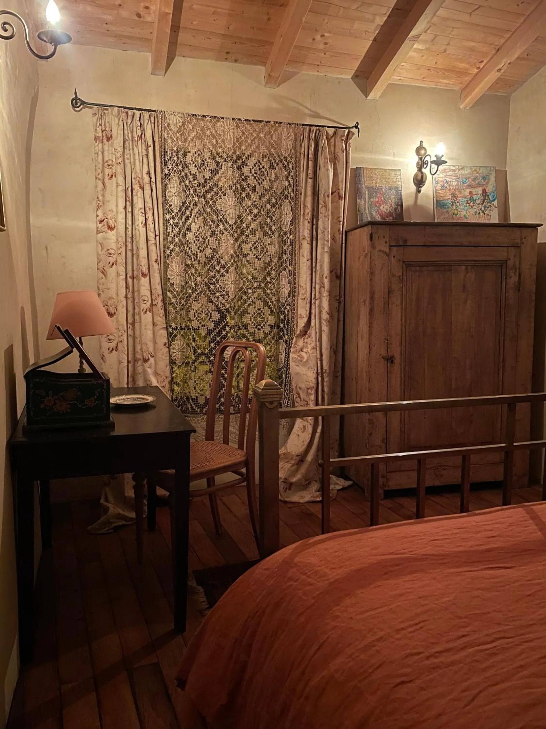 Bedroom, Bed in Via Col Tempo