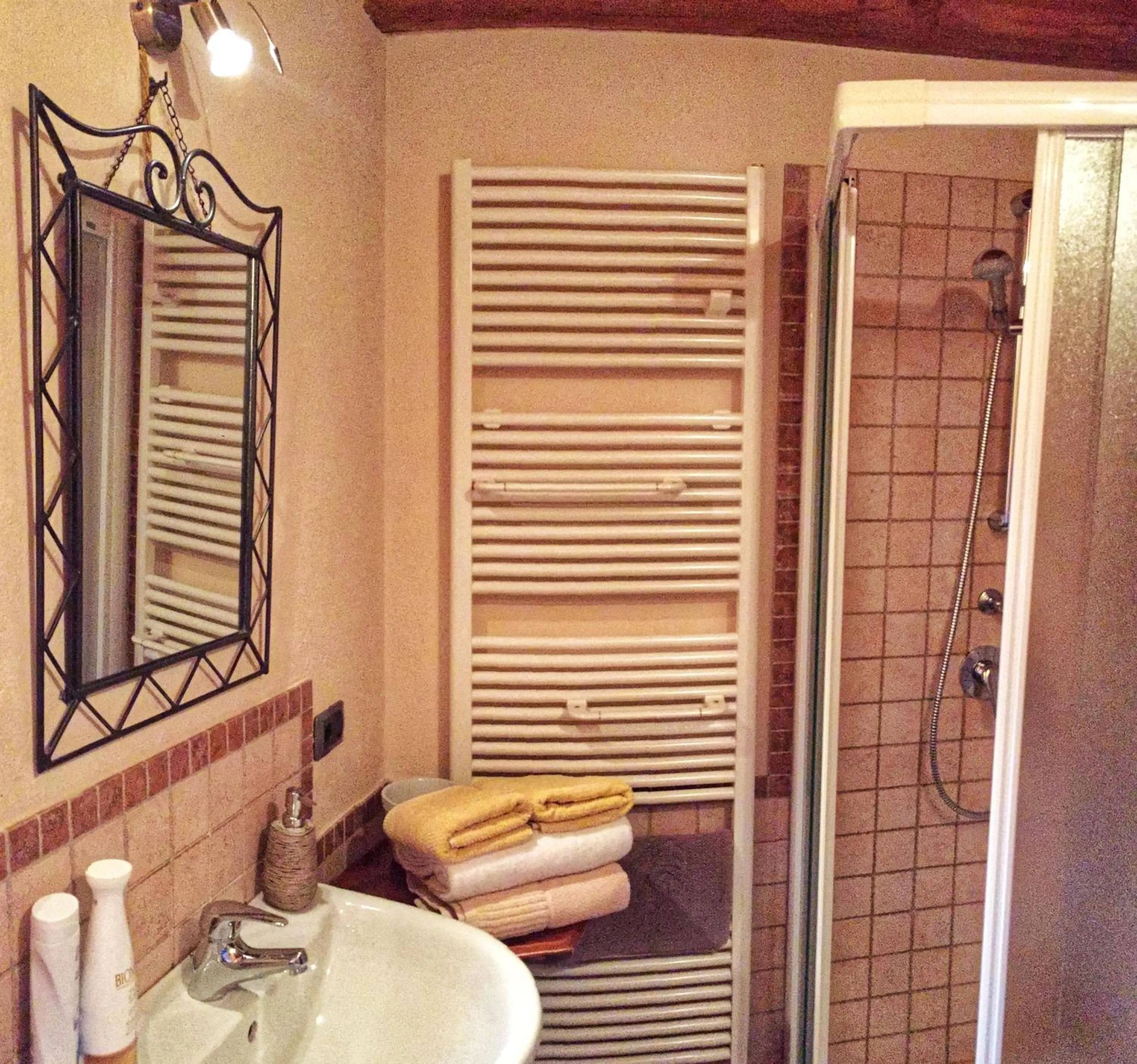 Bathroom in Cascina Baresane