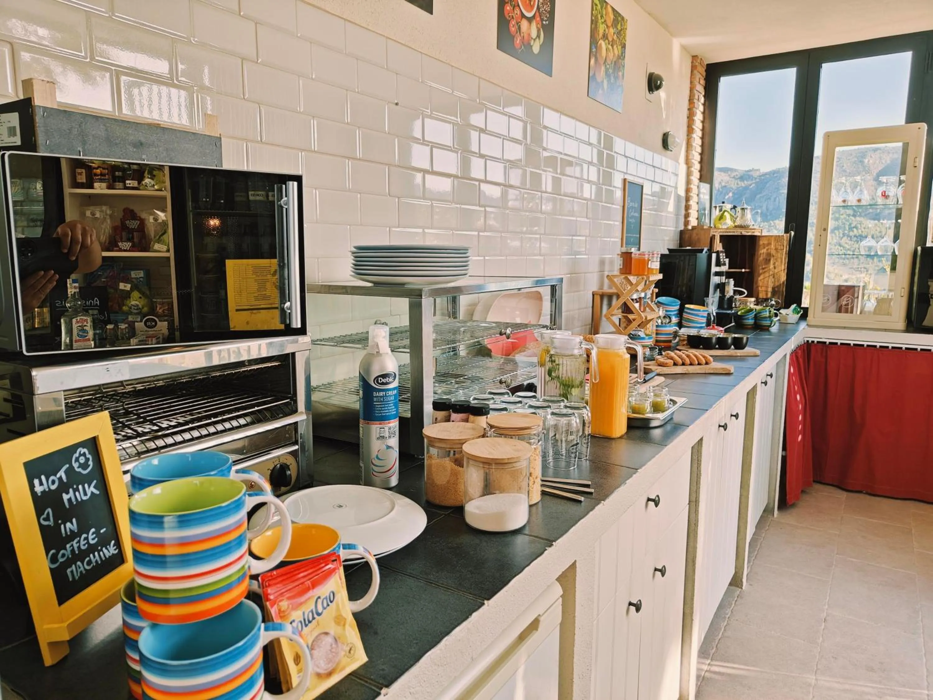 Restaurant/places to eat in Finca Oliva