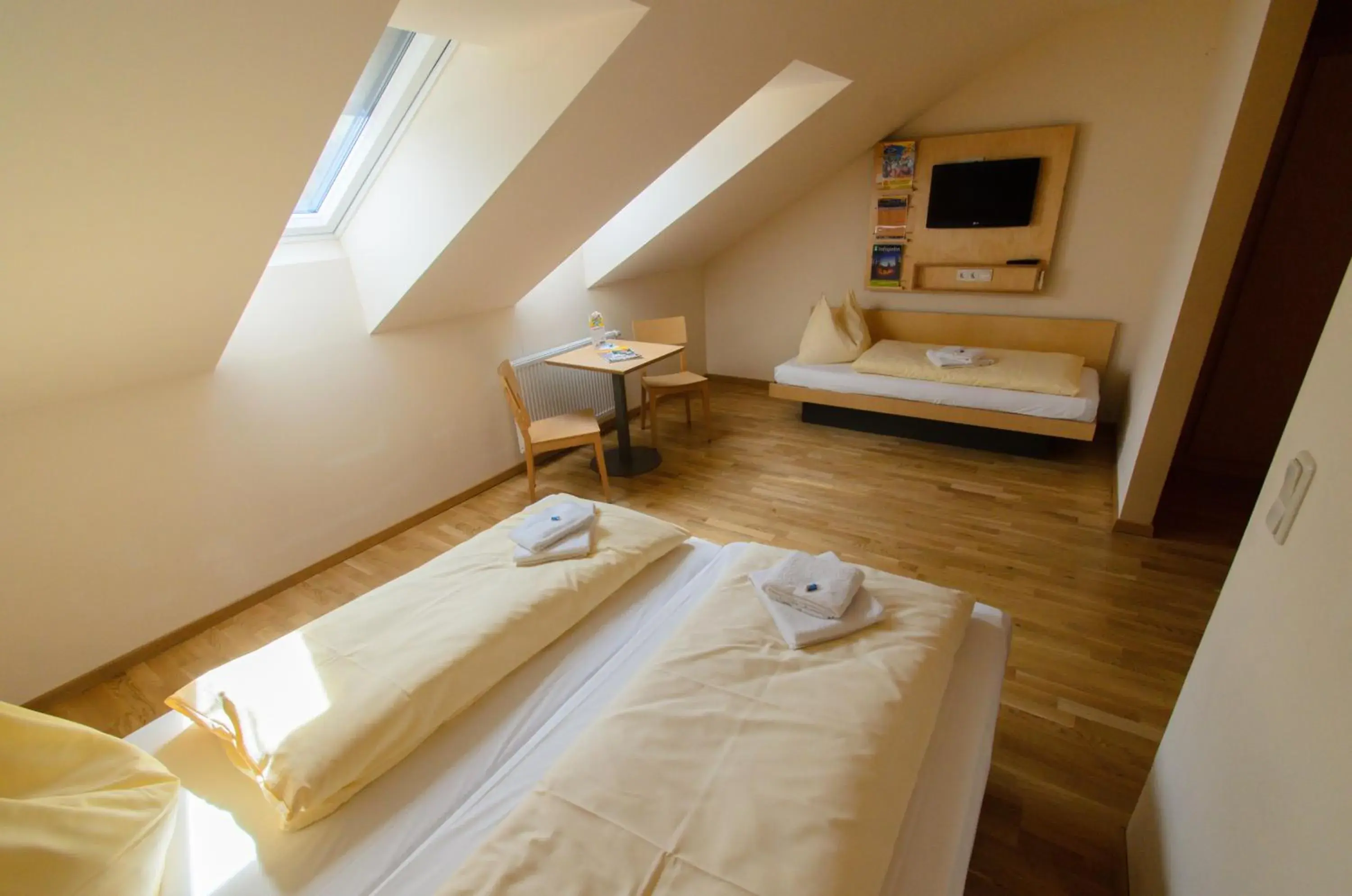 Triple Room in JUFA Hotel Schladming Triple Room in JUFA Hotel Schladming