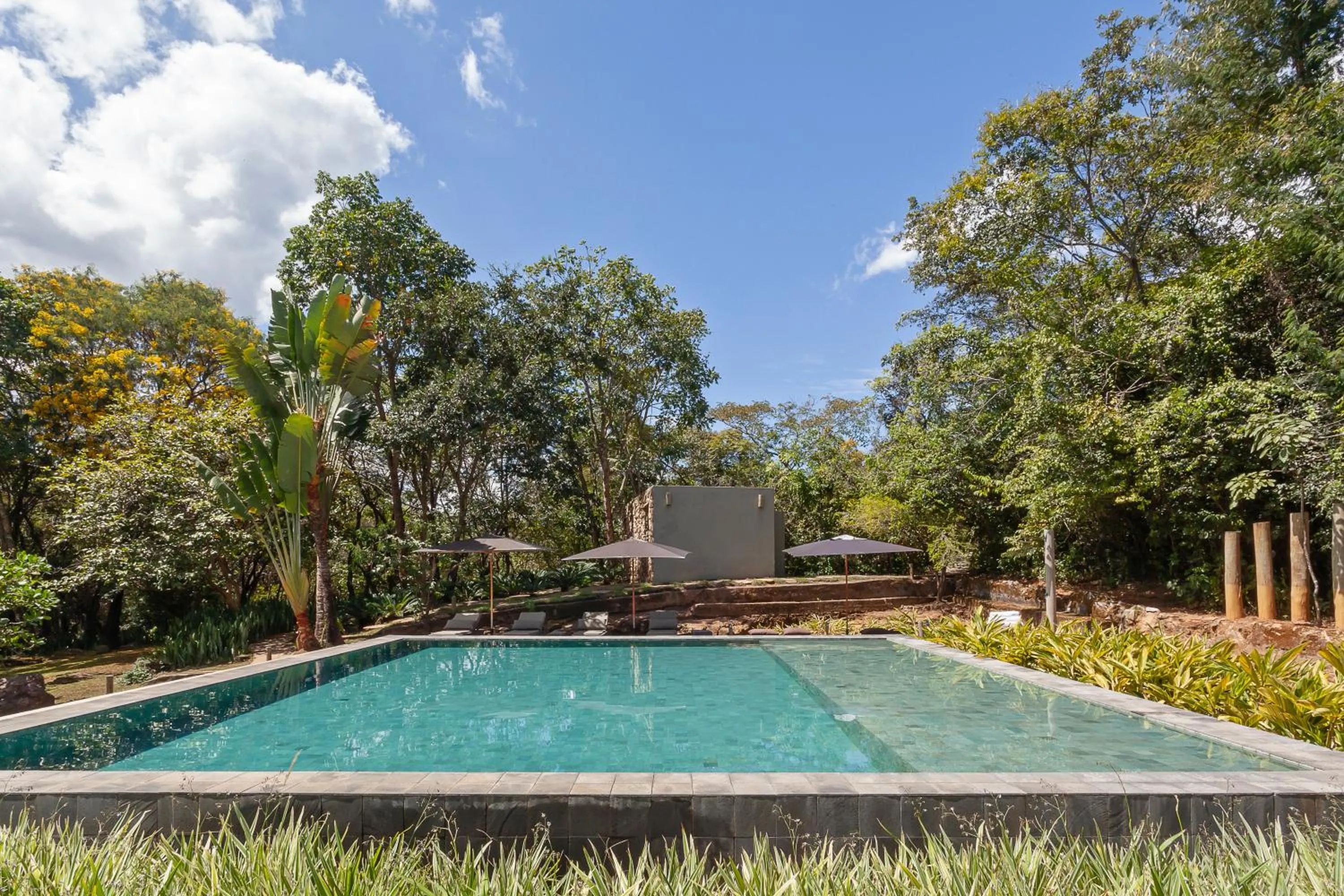 Swimming pool in Capim do Mato Pousada & Spa by L'Occitane
