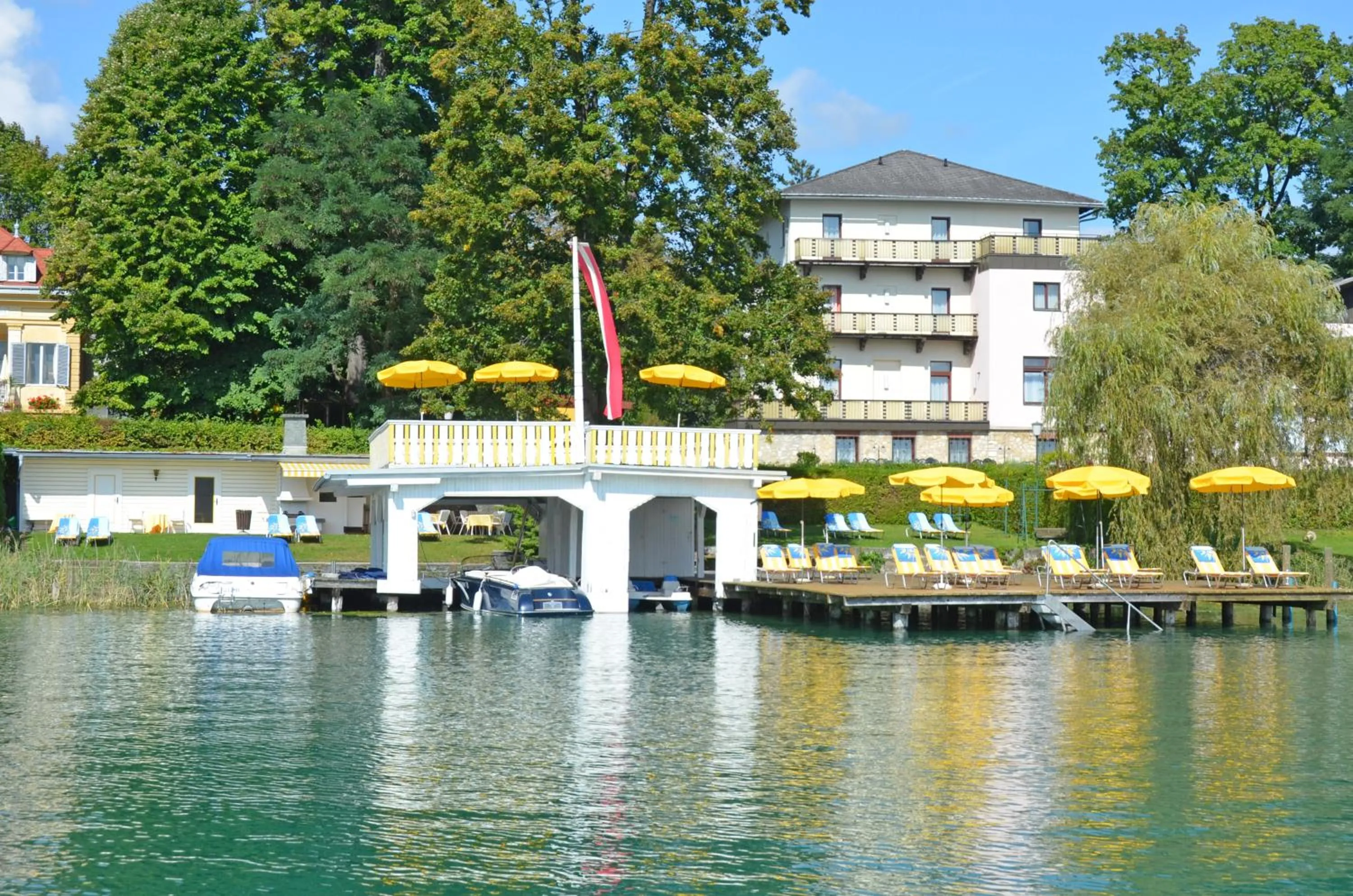 Beach in Dermuth Hotels – Hotel Sonnengrund