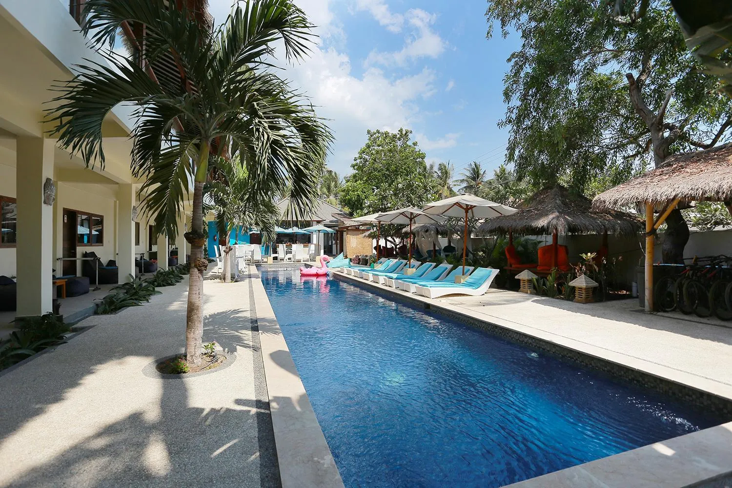 Swimming pool in Trawangan Nirvana