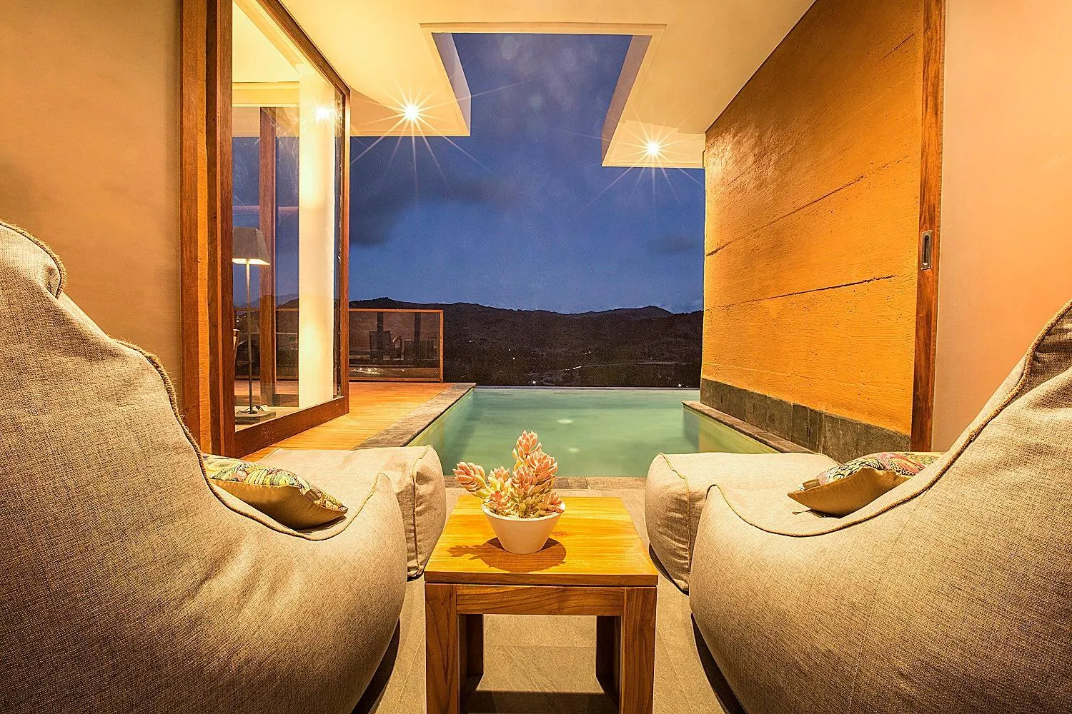 Mountain view in Seven Havens Residence