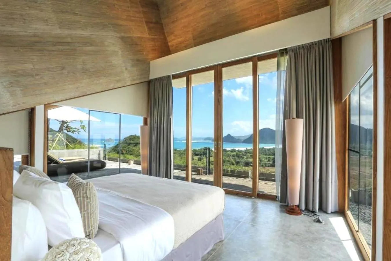 View (from property/room), Bed in Seven Havens Residence