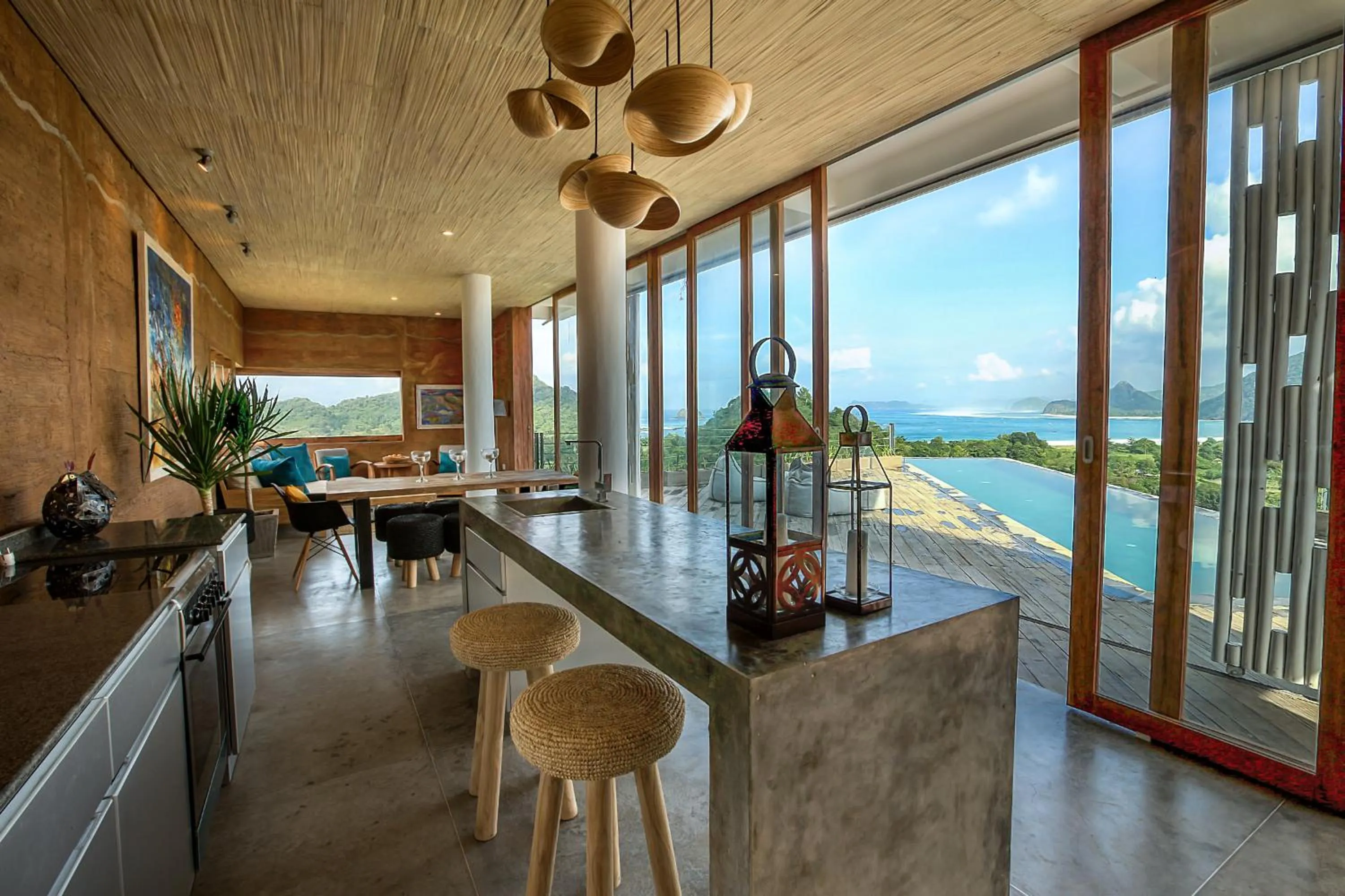 Restaurant/places to eat in Seven Havens Residence