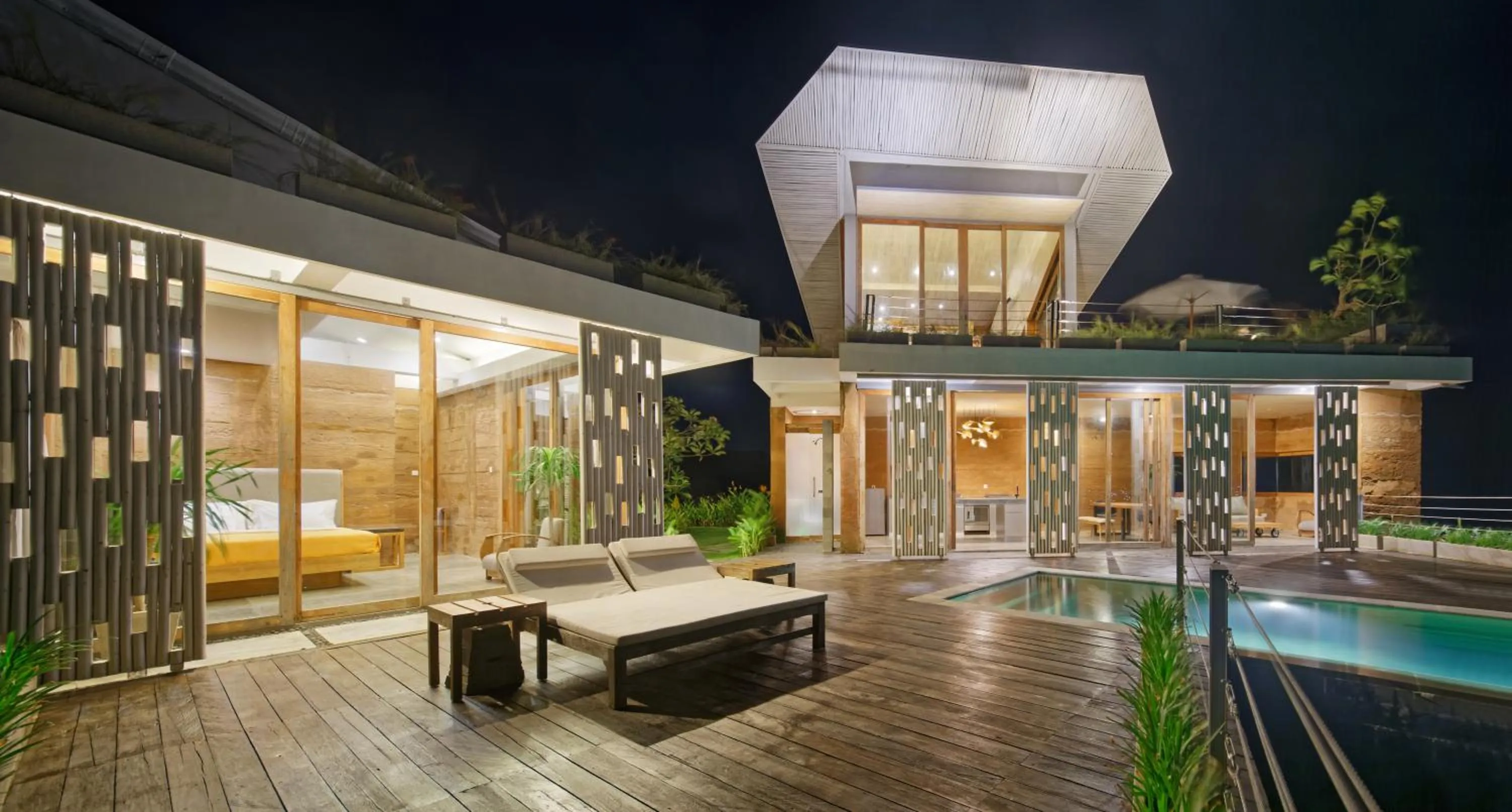 Facade/entrance in Seven Havens Residence