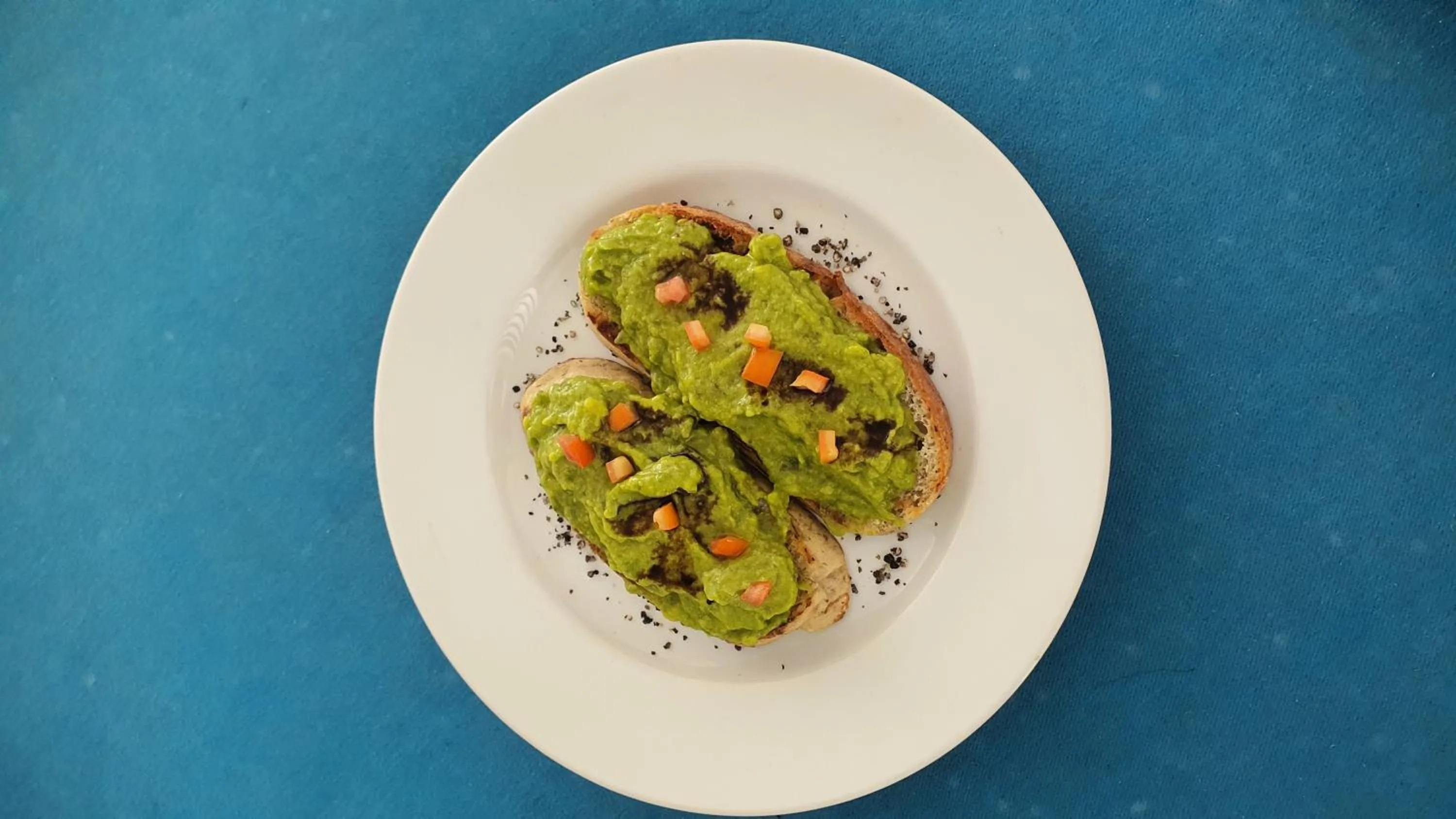 Food in Myamo Beach Lodge