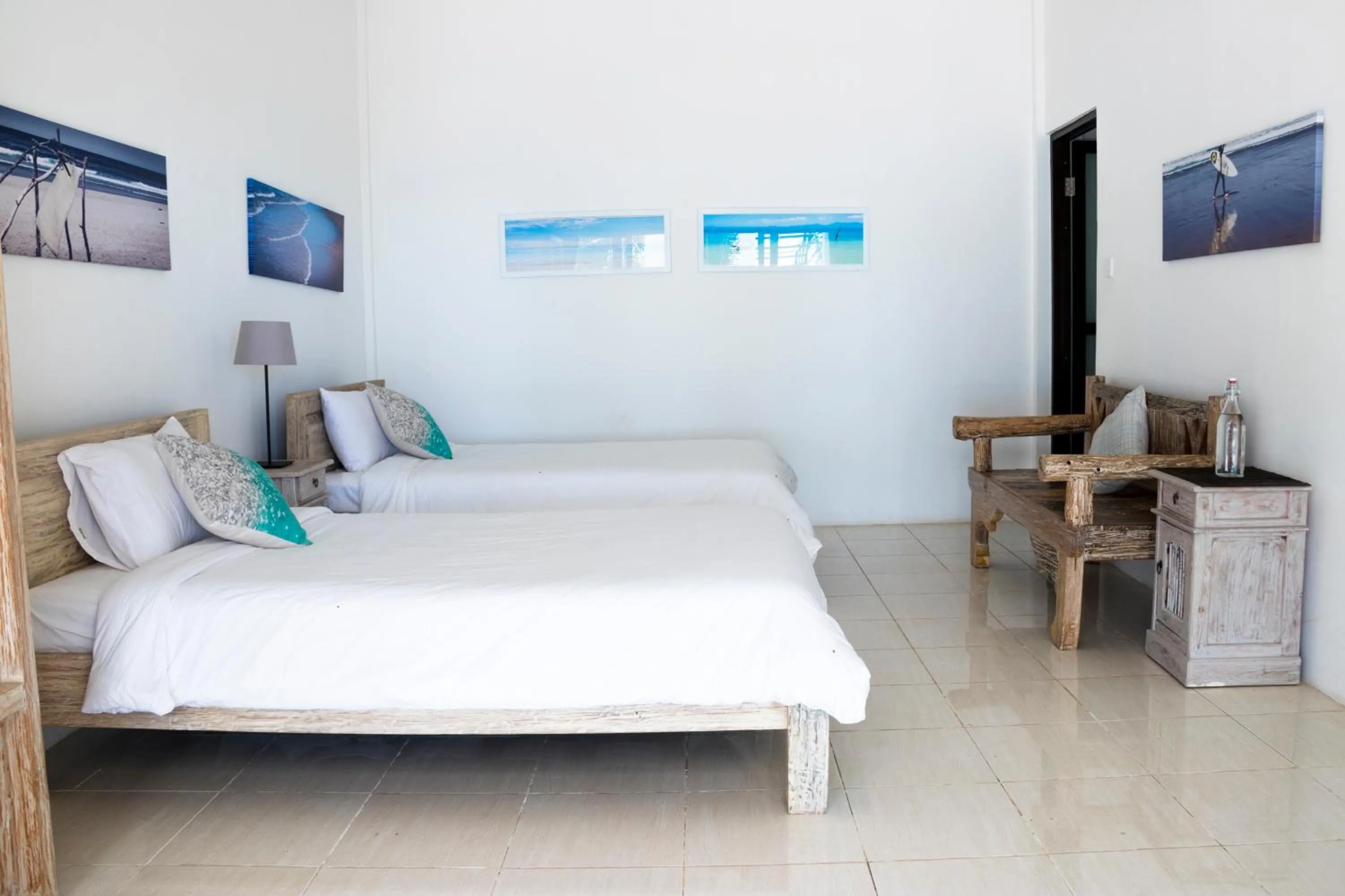 Bed in Myamo Beach Lodge