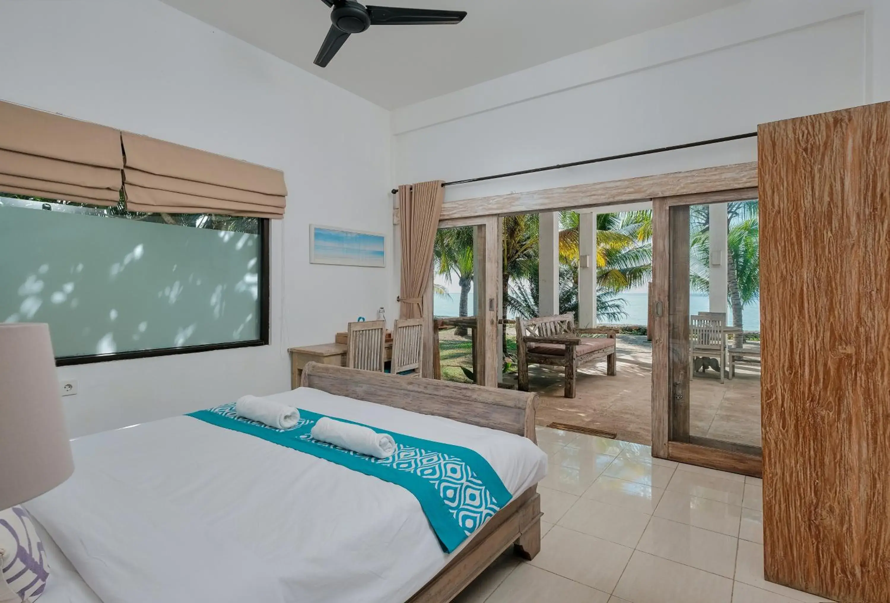 Bed in Myamo Beach Lodge Bed in Myamo Beach Lodge