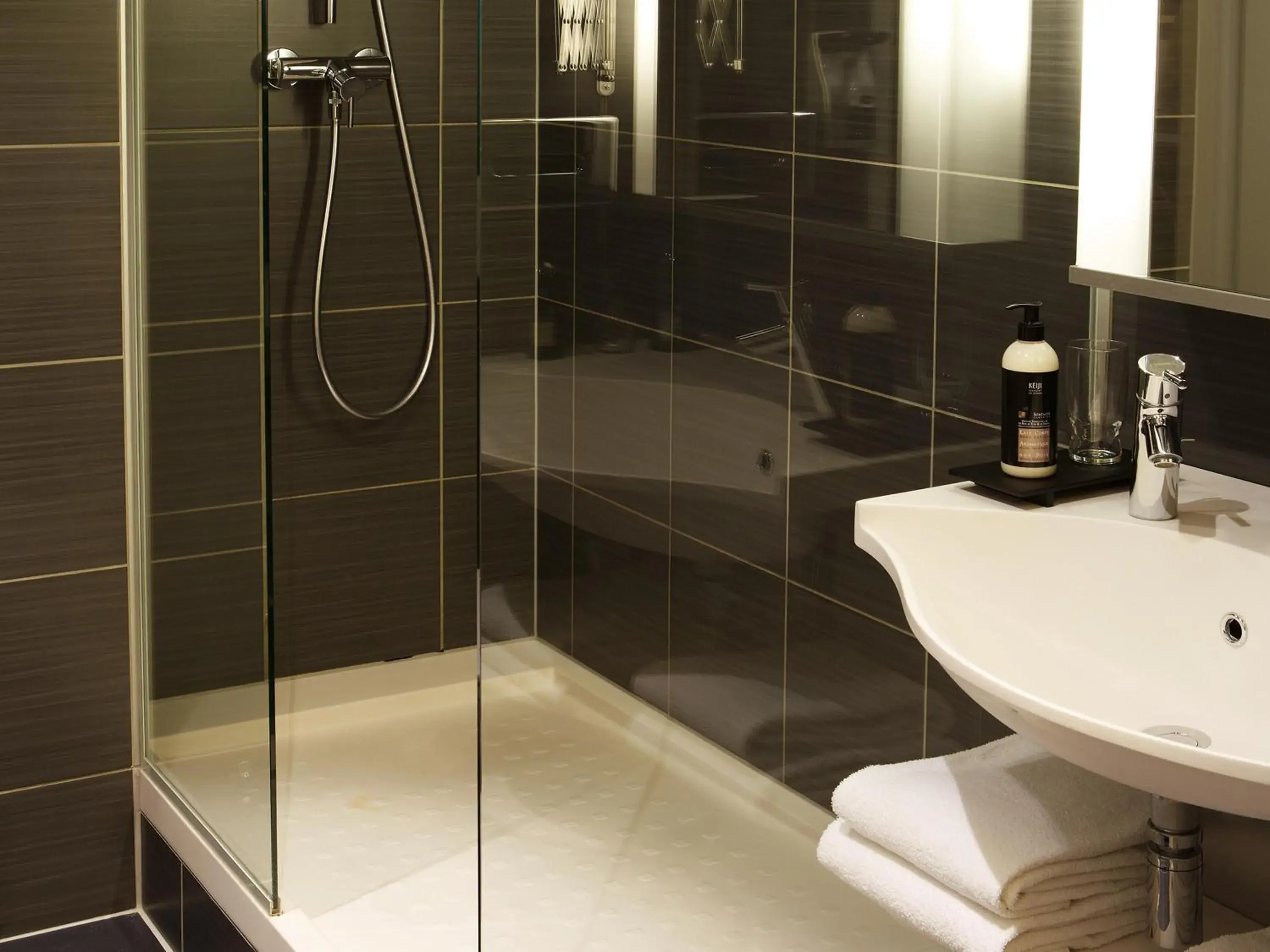 Bedroom in Aparthotel Adagio Vienna City Bedroom in Aparthotel Adagio Vienna City