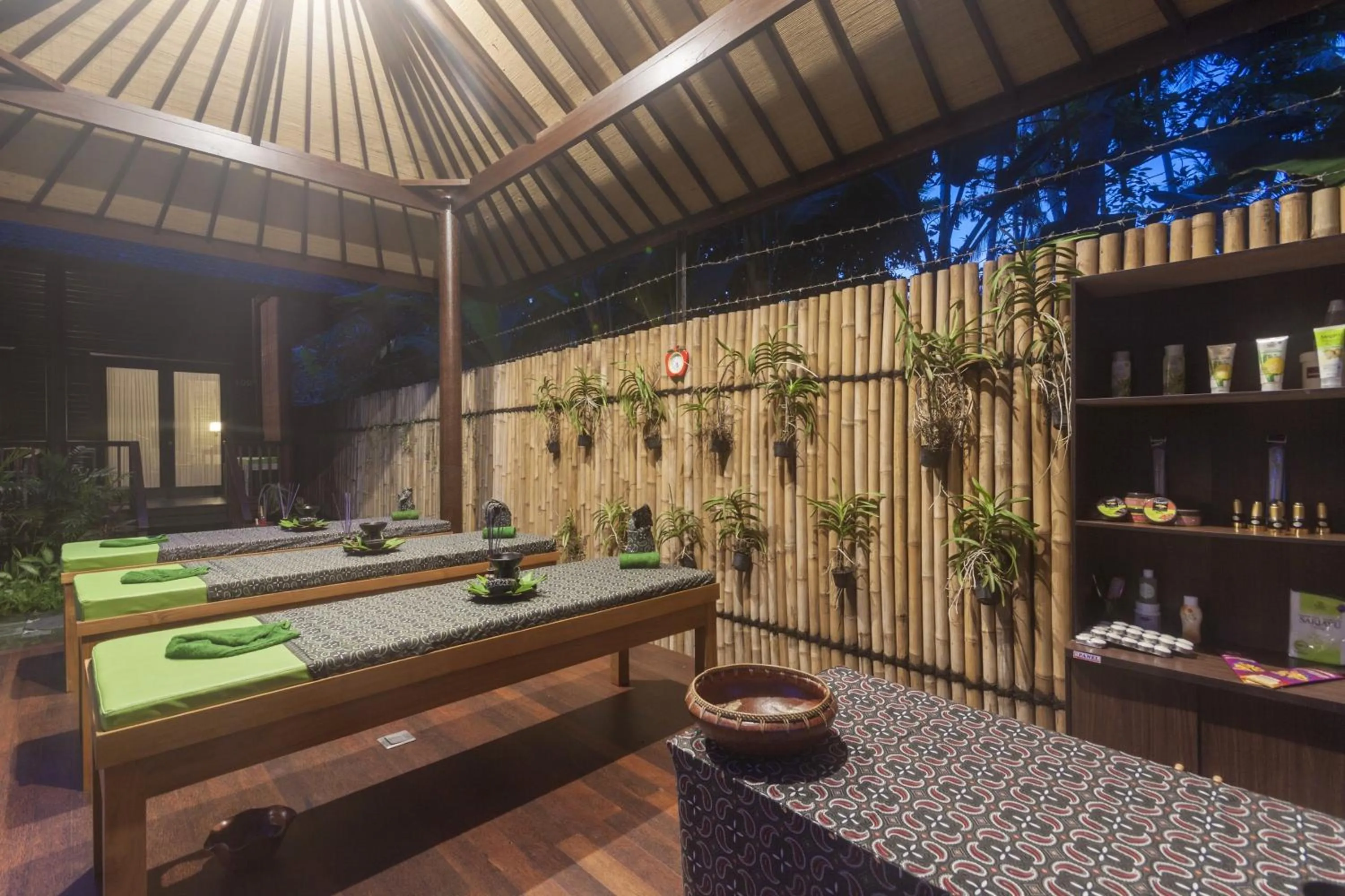 Massage in Coconut Boutique Resort