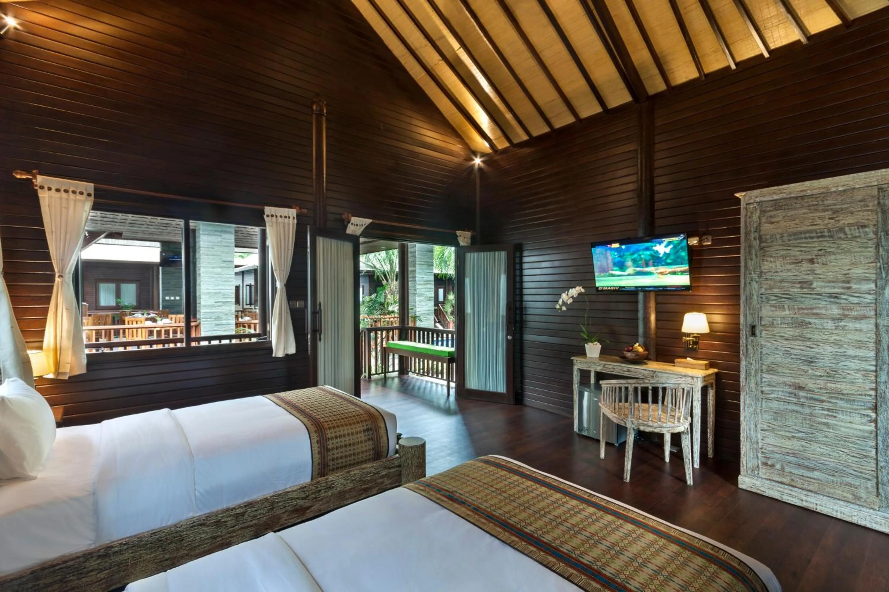 Photo of the whole room, Bed in Coconut Boutique Resort