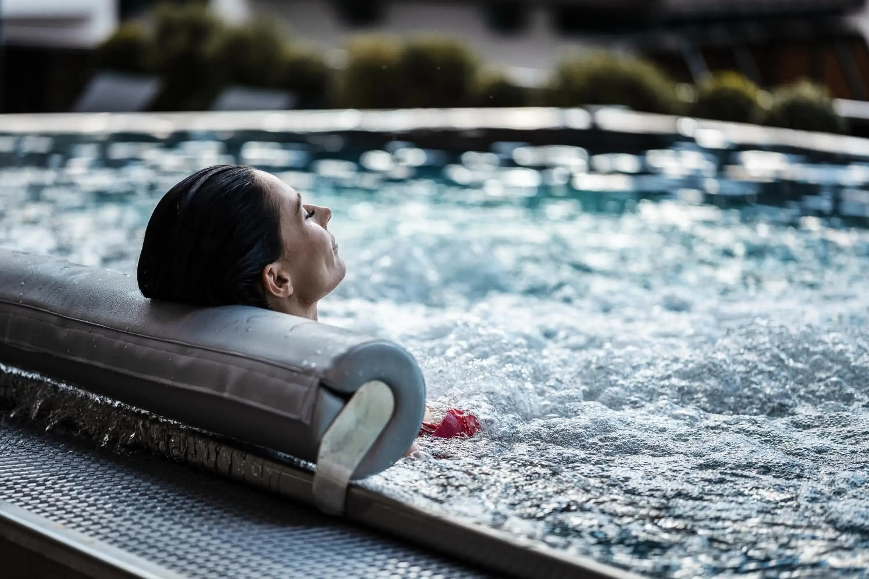 Swimming Pool in Vier Jahreszeiten Wellnessresort Achensee