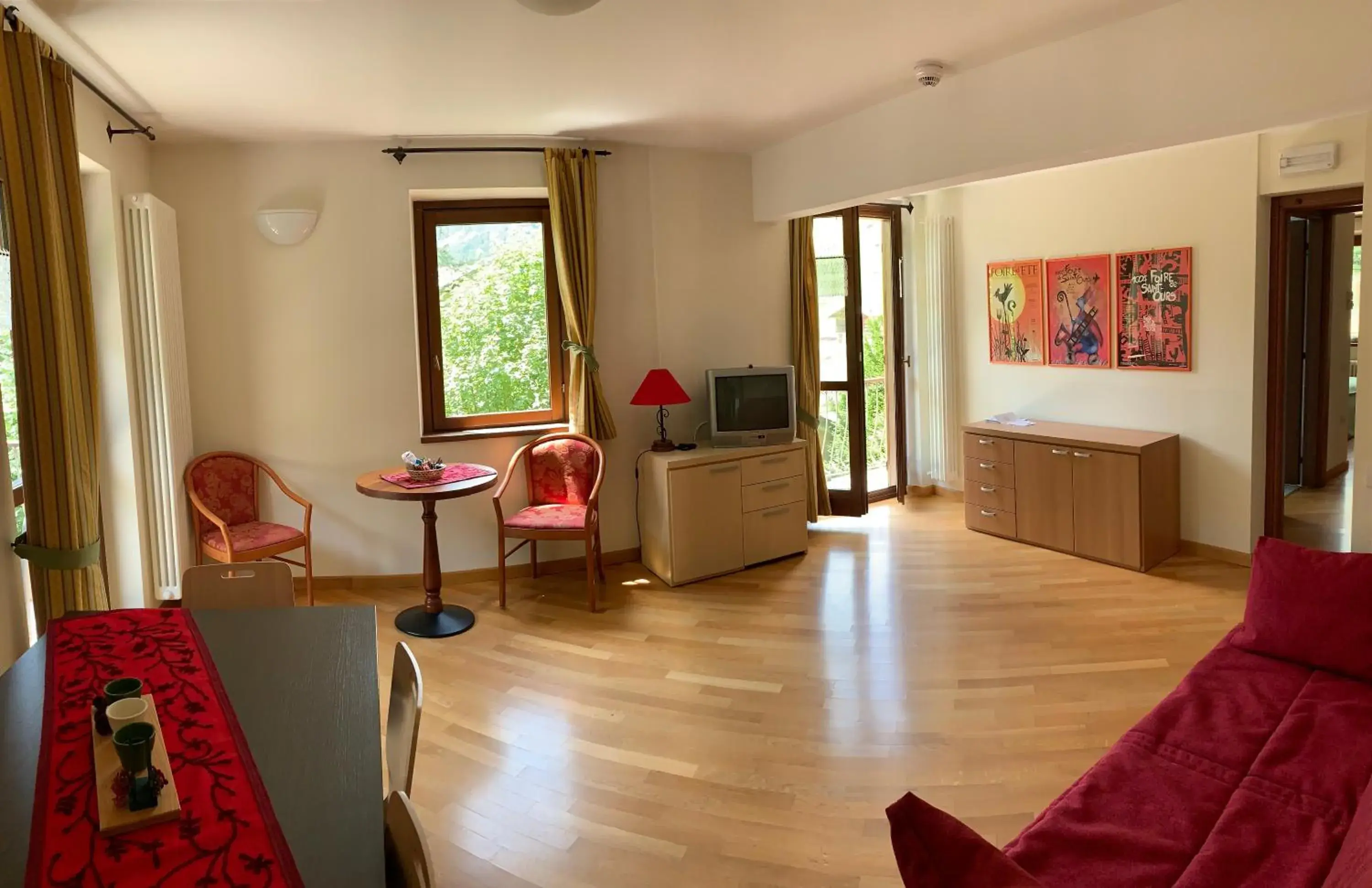 Two-Bedroom Apartment in R.T.A. Hotel Monte Rosa Two-Bedroom Apartment in R.T.A. Hotel Monte Rosa