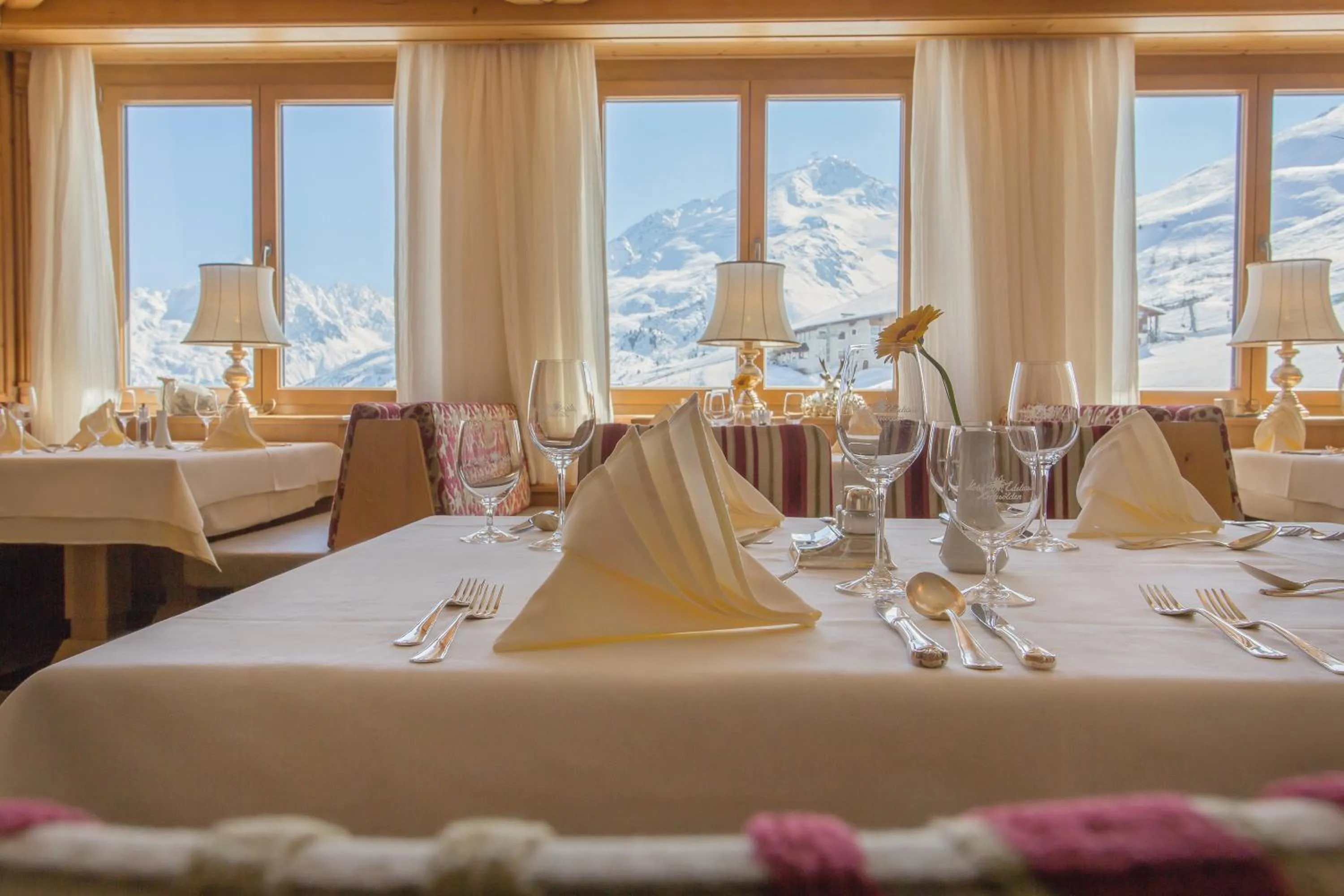 Restaurant/places to eat in Hotel Edelweiss Hochsölden Superior
