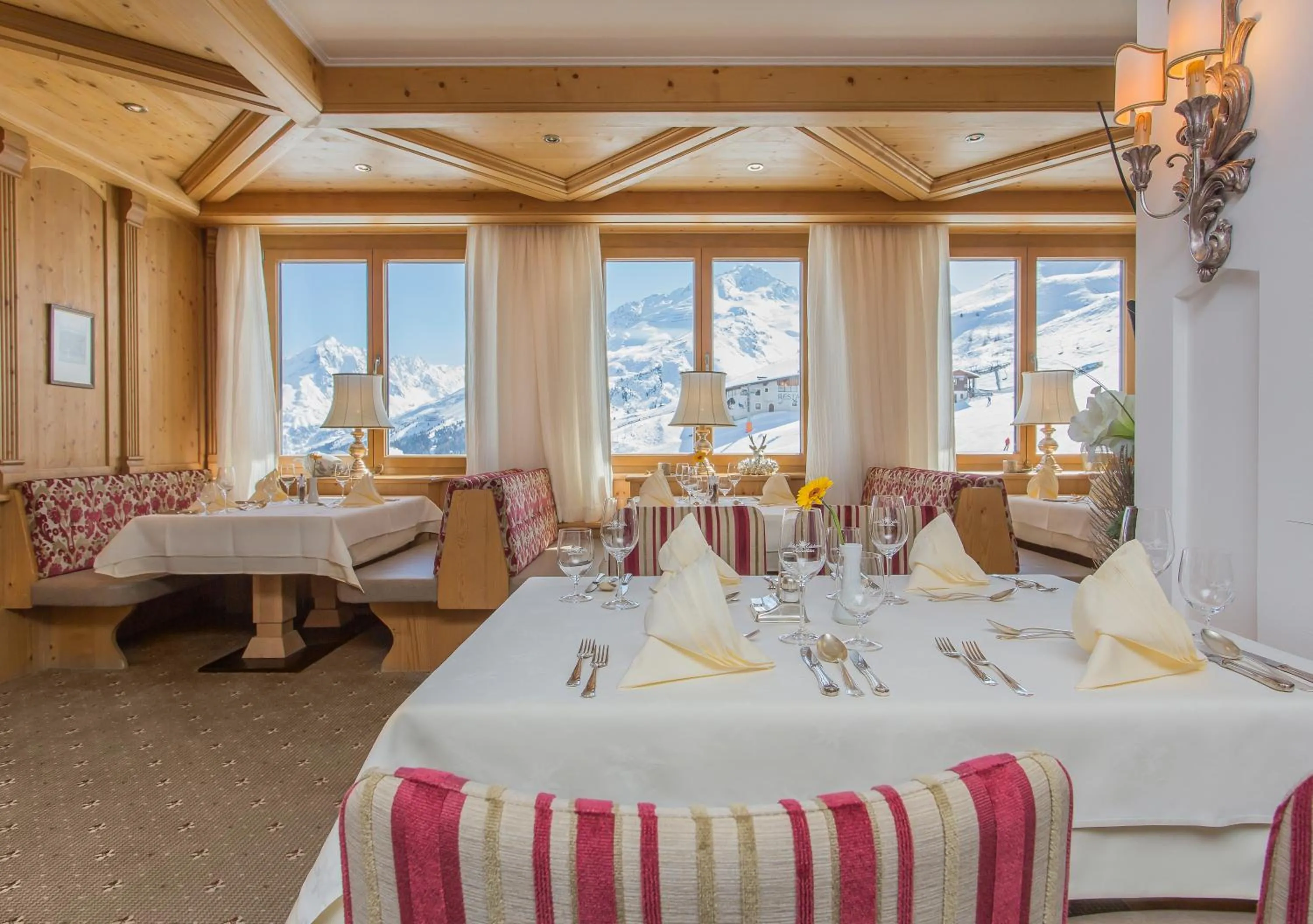 Restaurant/places to eat in Hotel Edelweiss Hochsölden Superior