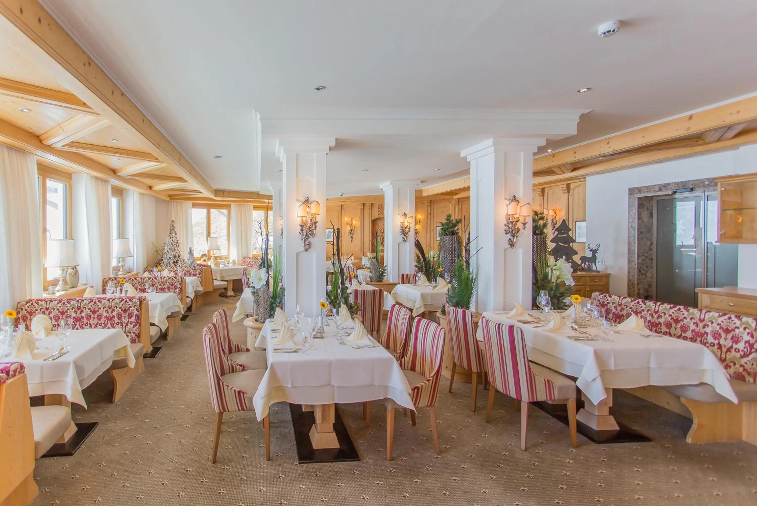 Restaurant/places to eat in Hotel Edelweiss Hochsölden Superior