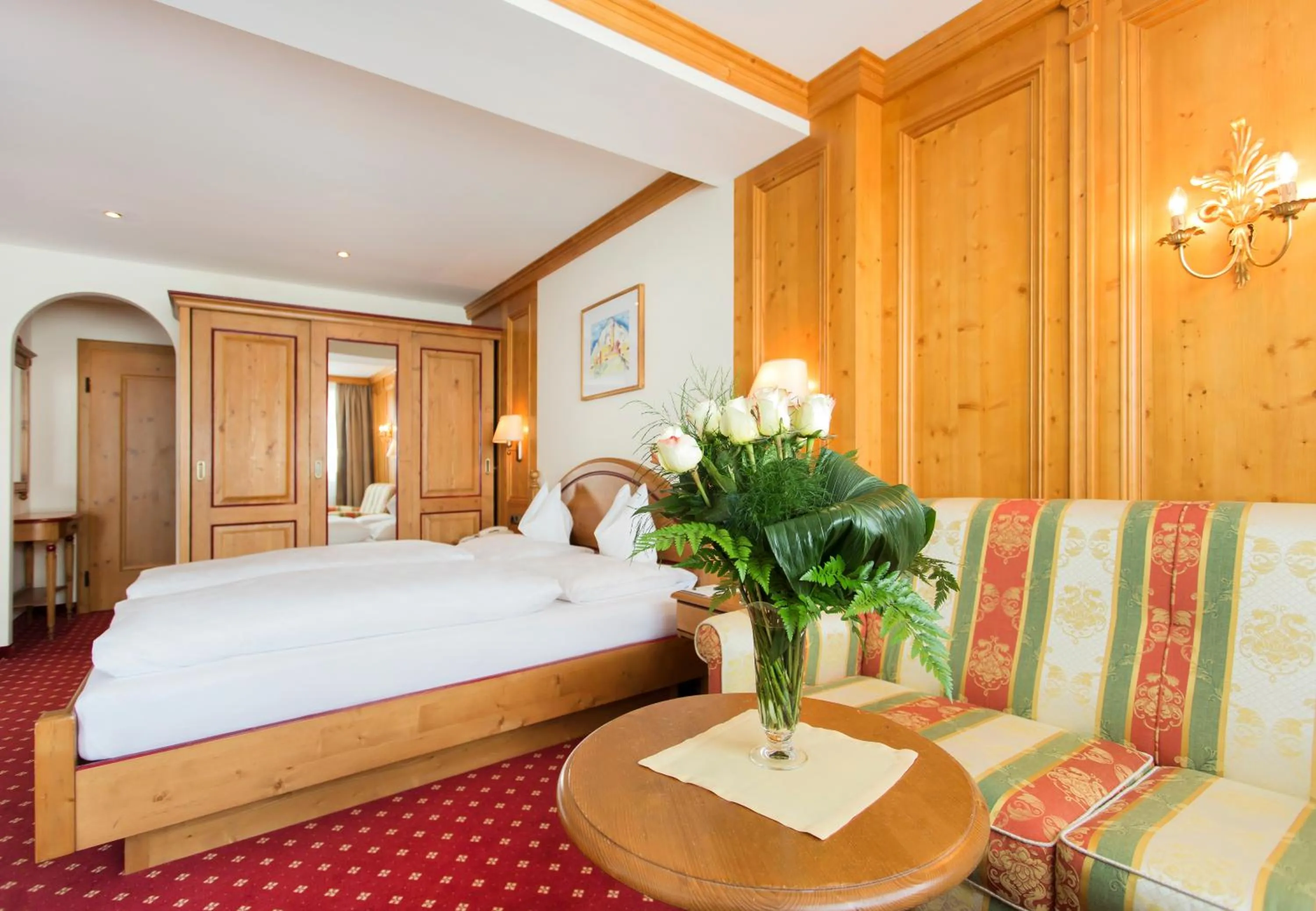 Photo of the whole room, Bed in Hotel Edelweiss Hochsölden Superior