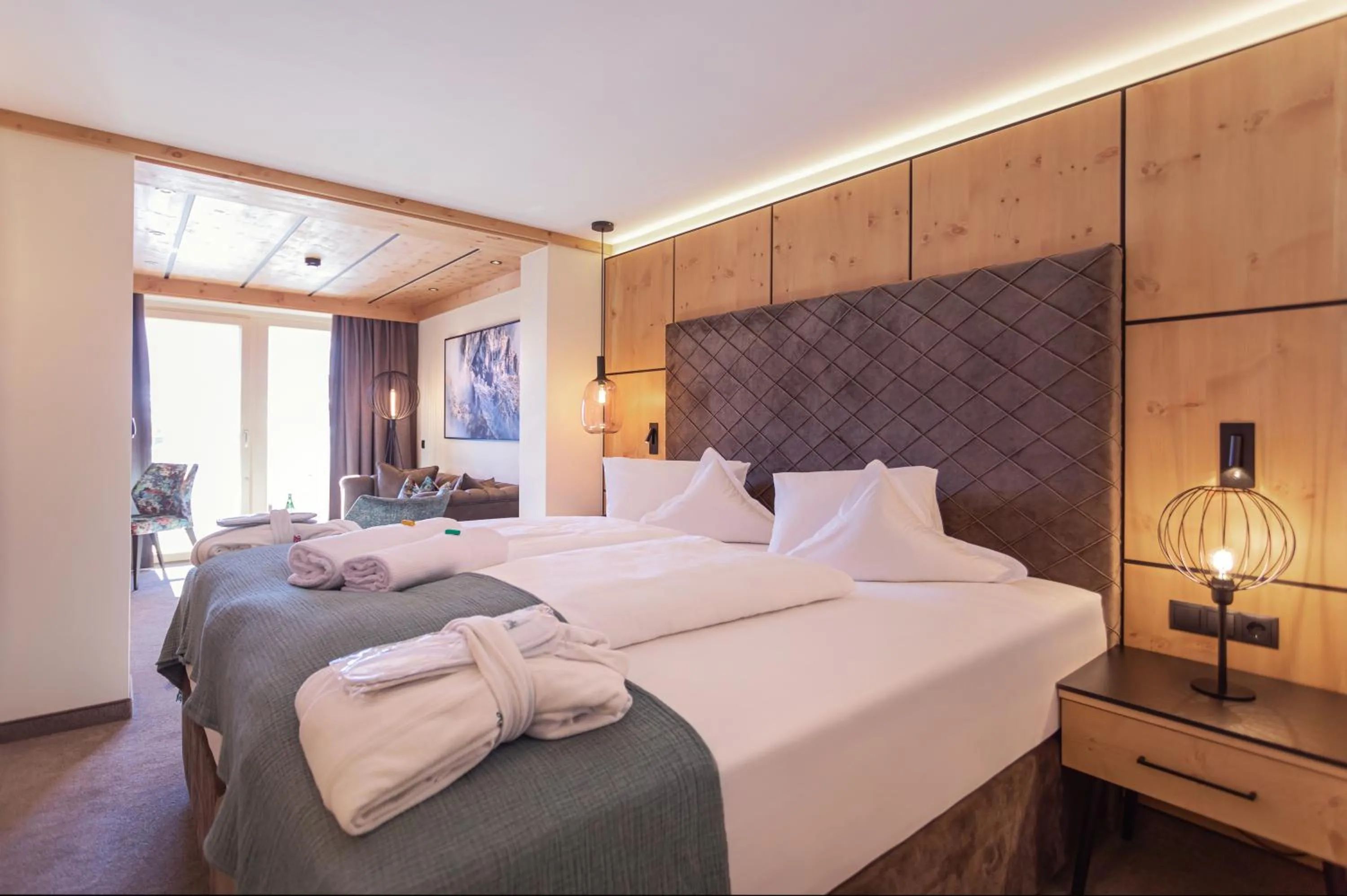 Photo of the whole room, Bed in Hotel Edelweiss Hochsölden Superior