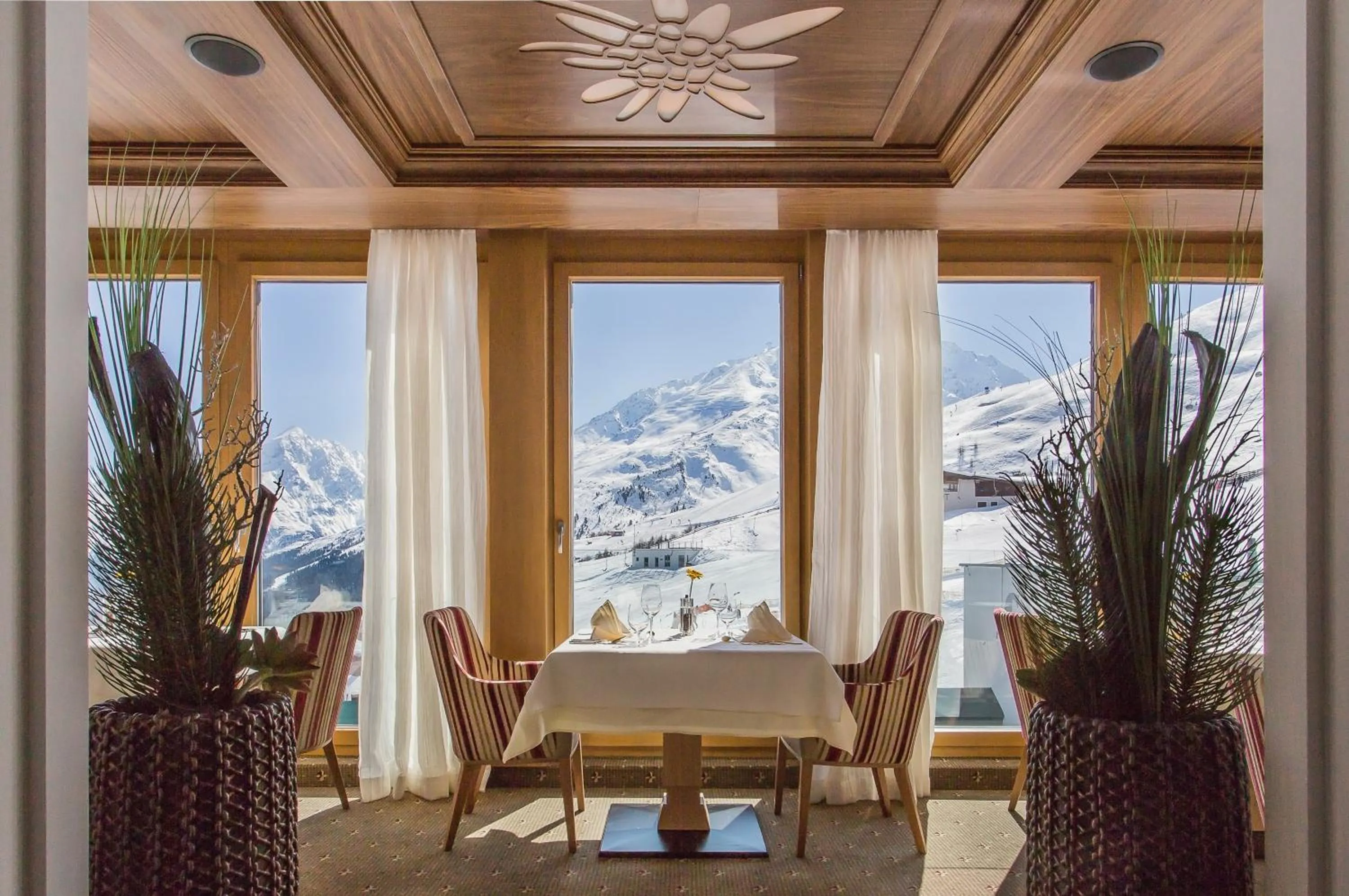 Restaurant/places to eat in Hotel Edelweiss Hochsölden Superior