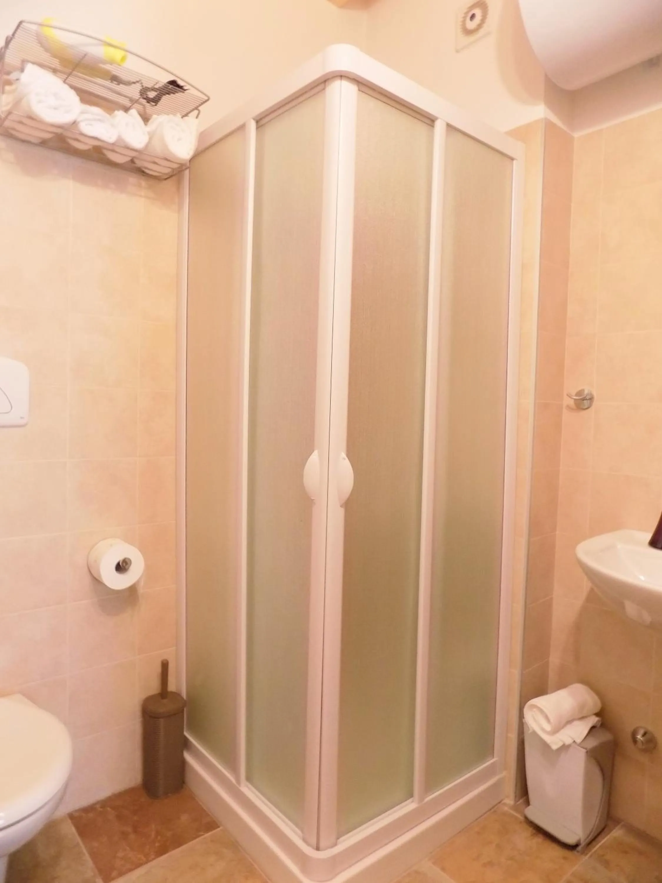 Bathroom in B&B ANTICO GRANAIO