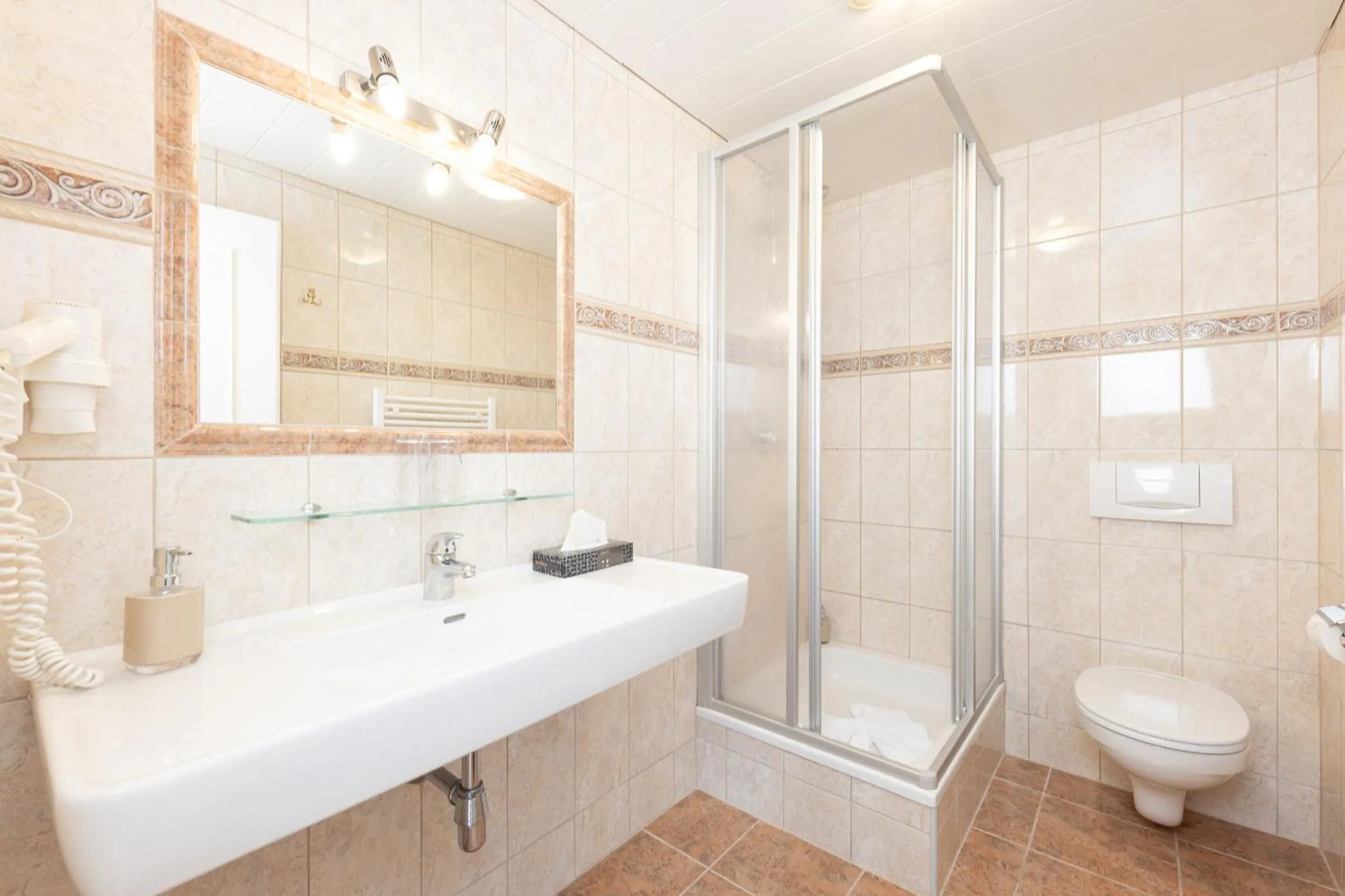 Shower in Hotel Berghof