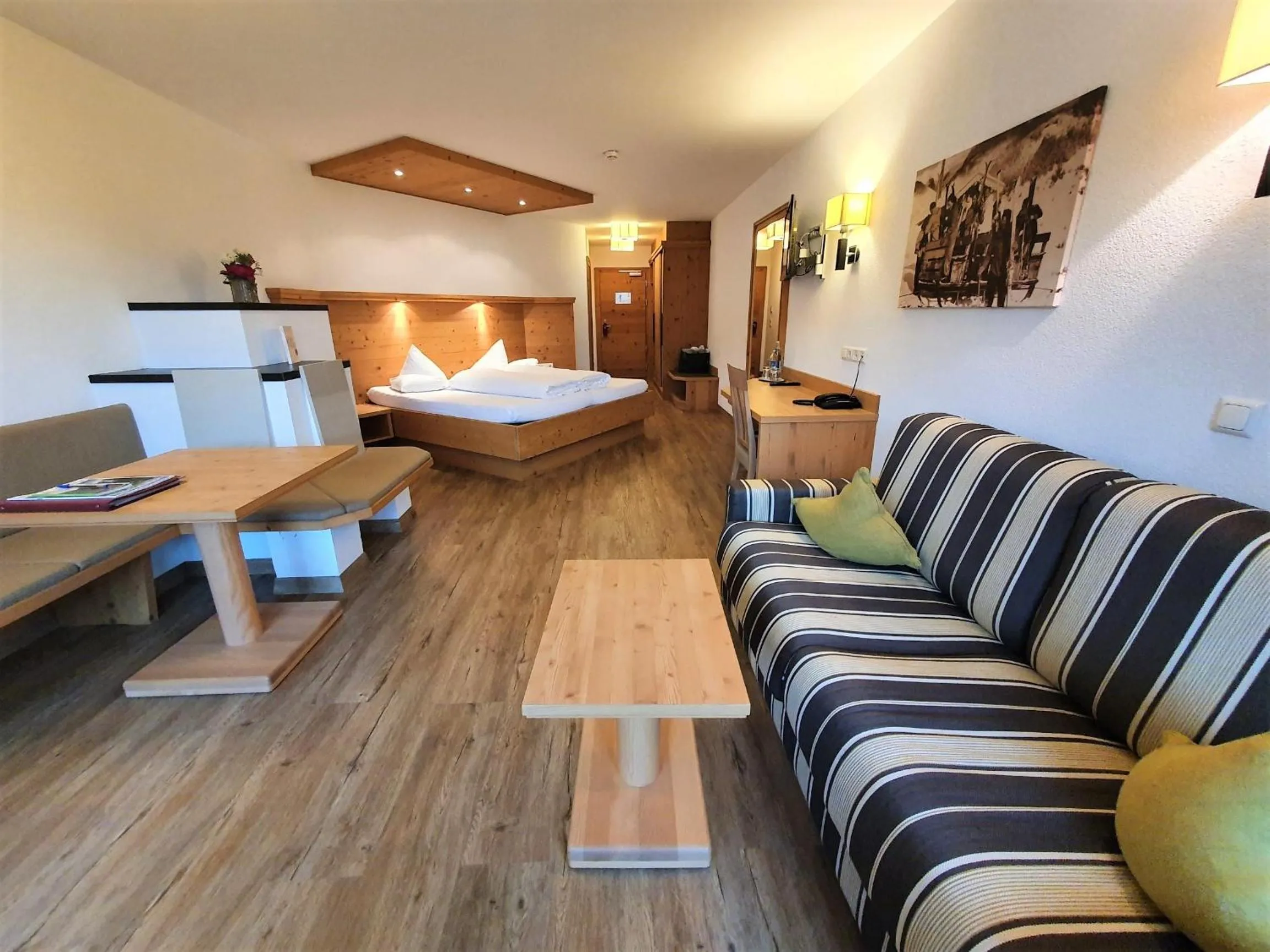 Photo of the whole room, Bed in Hotel Klockerhof