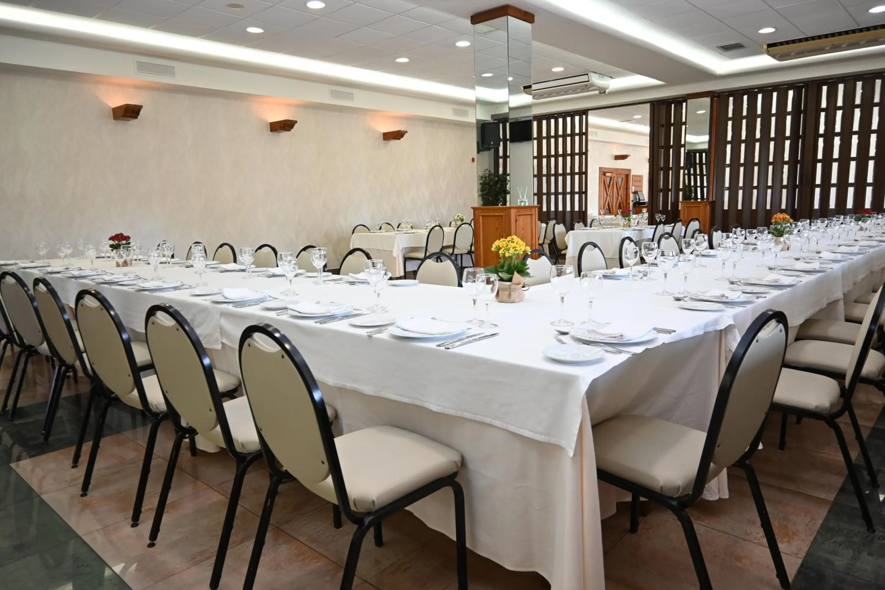 Restaurant/places to eat in Hotel del Sol