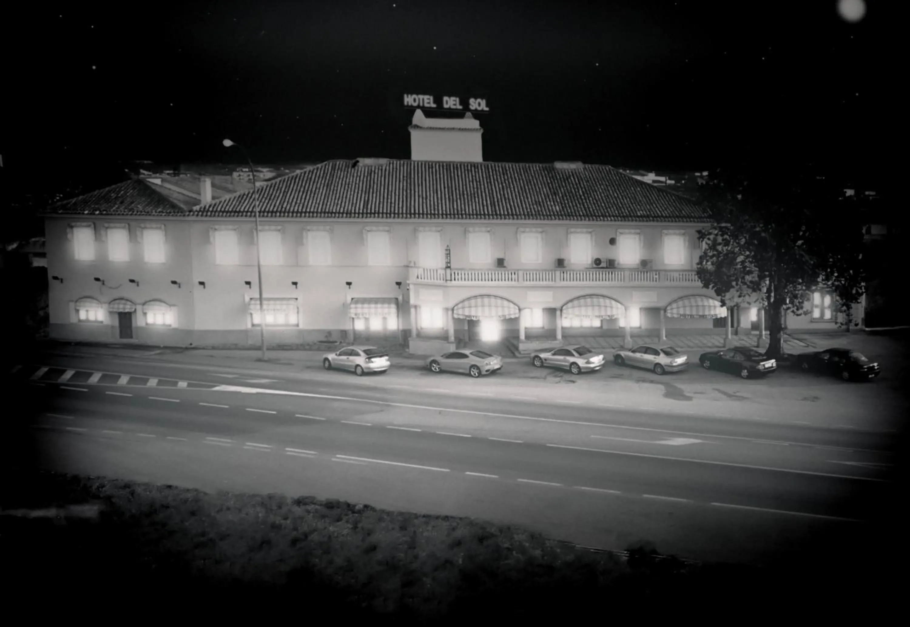 Property building in Hotel del Sol