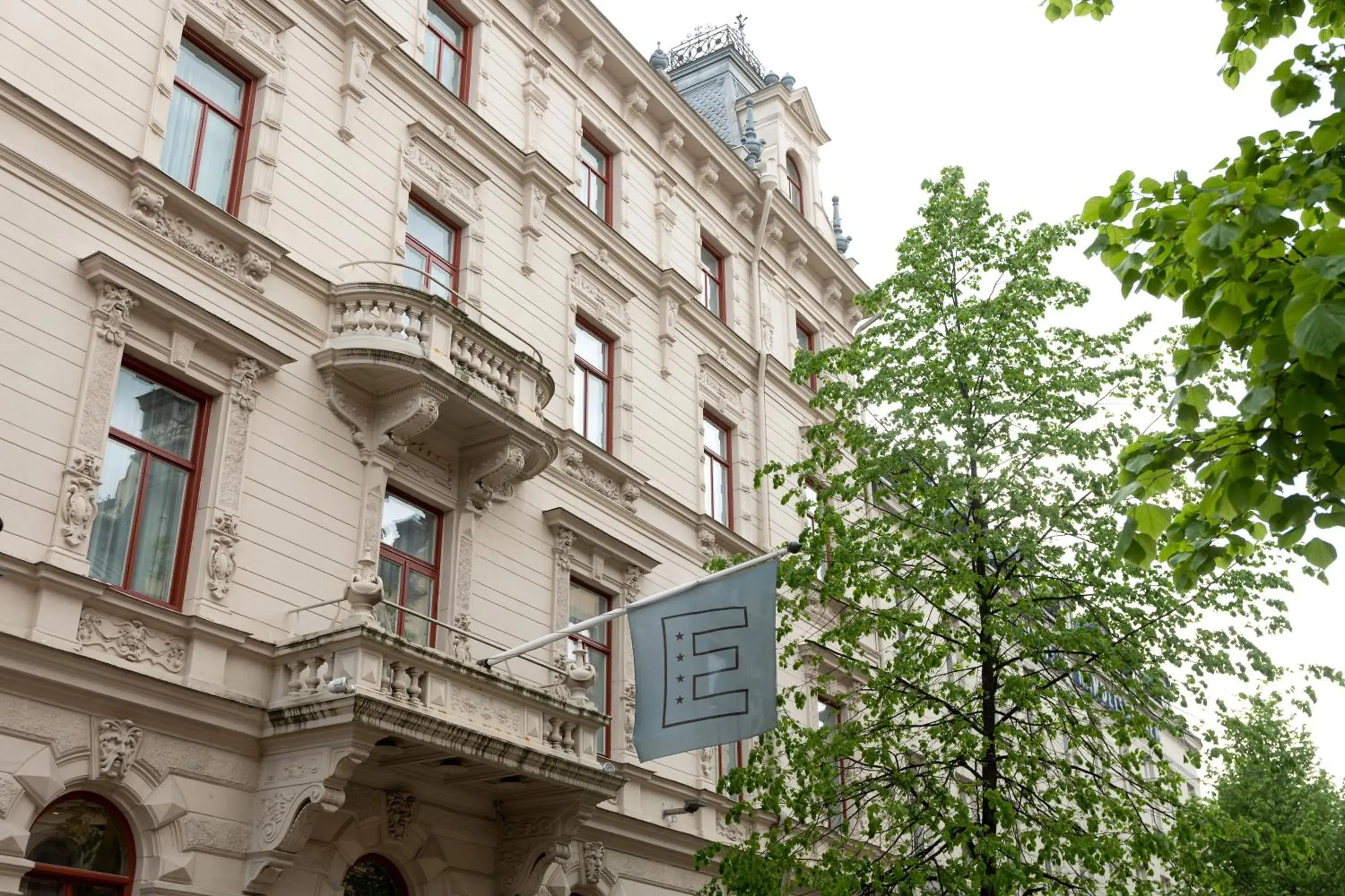 Facade/entrance in Elite Hotel Knaust Facade/entrance in Elite Hotel Knaust