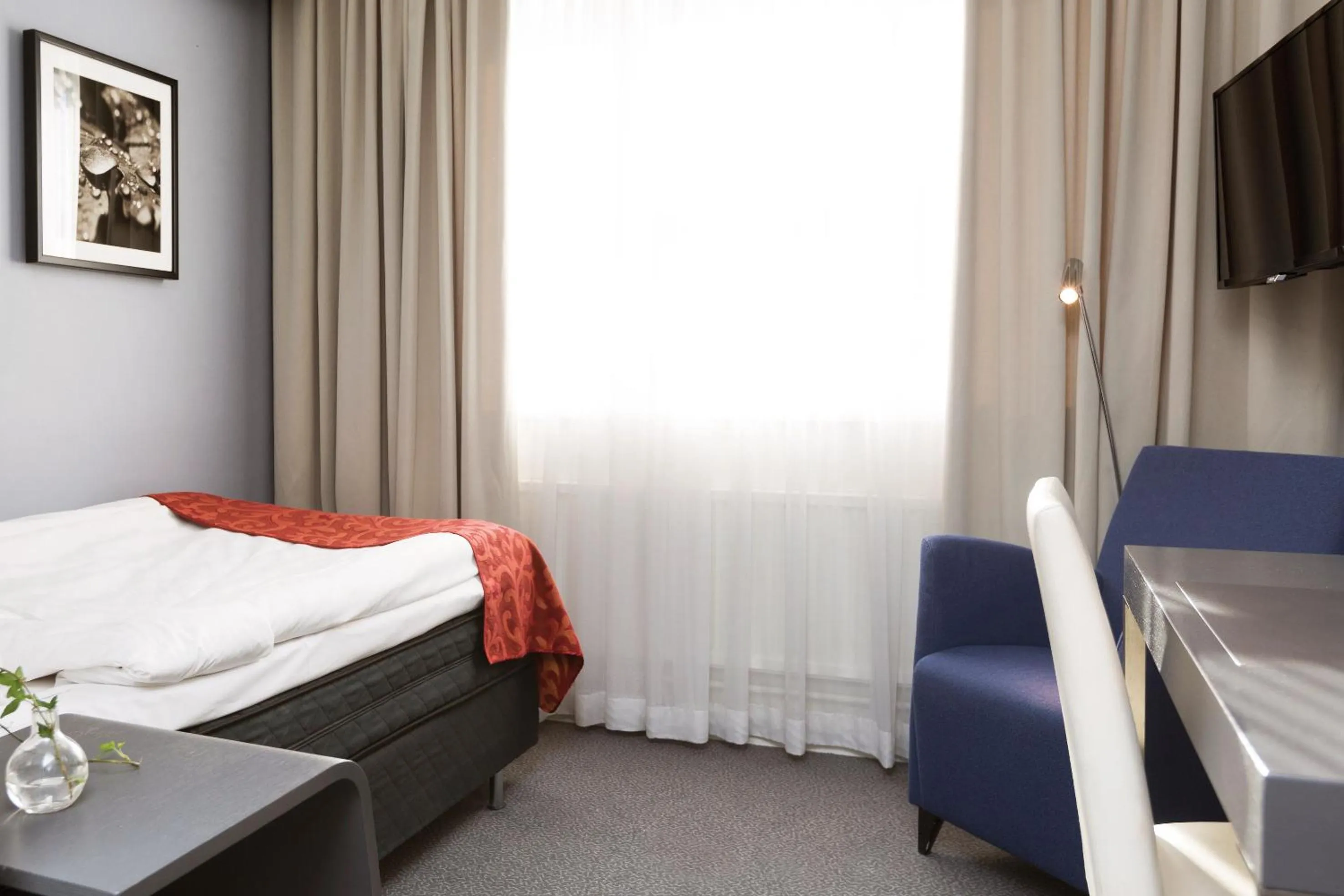 Bedroom, Bed in Elite Hotel Knaust